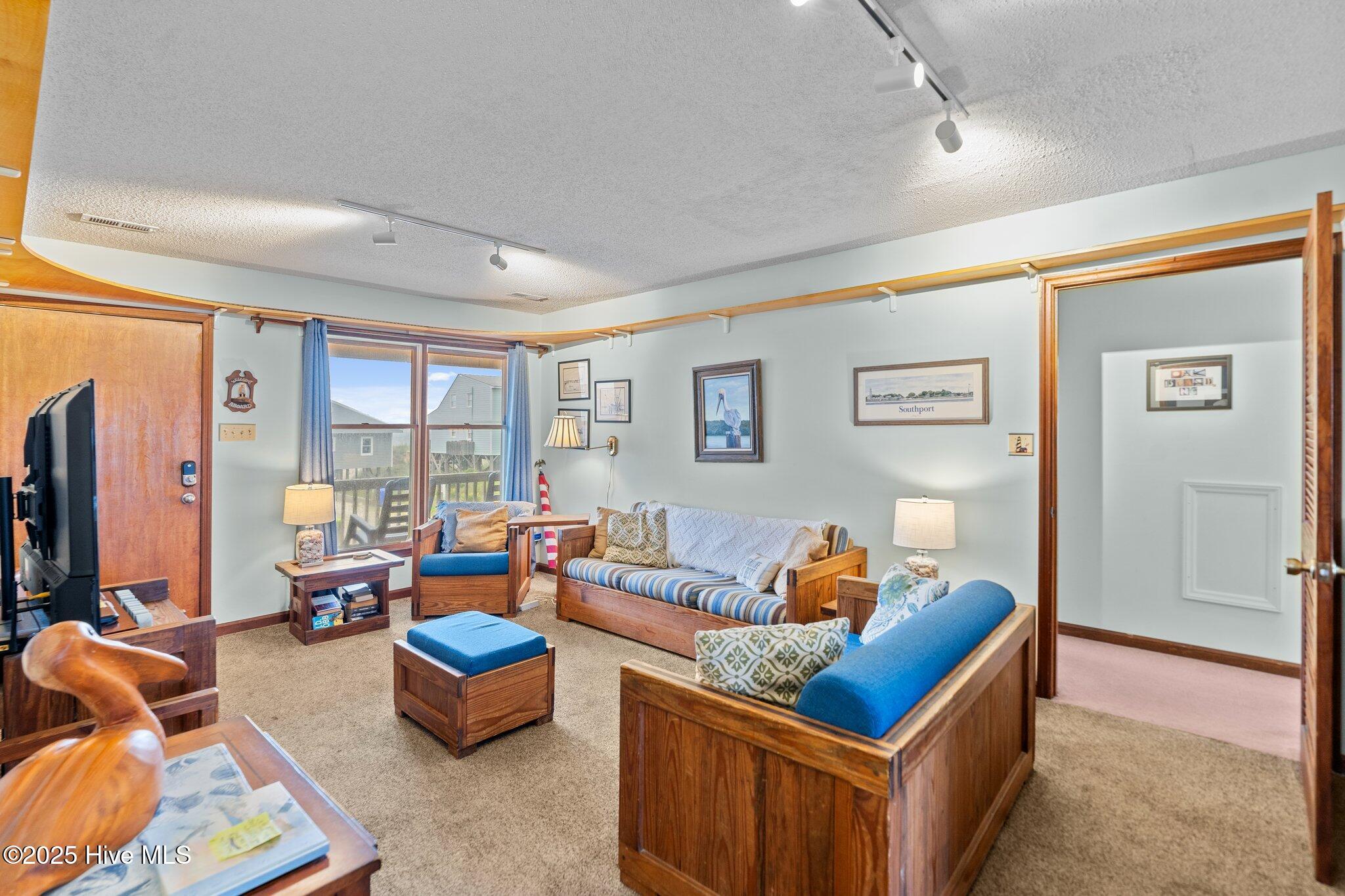 100513901 | Photo 16