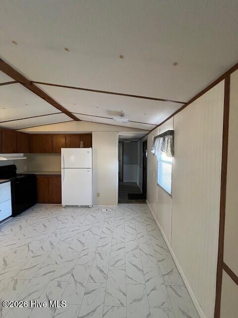 100553659 | Photo 17