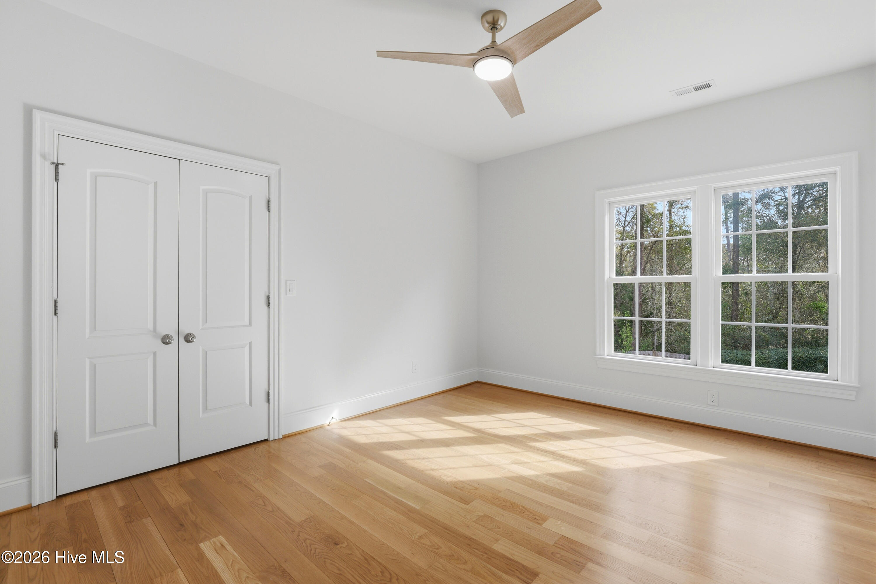 100562697 | Photo 32