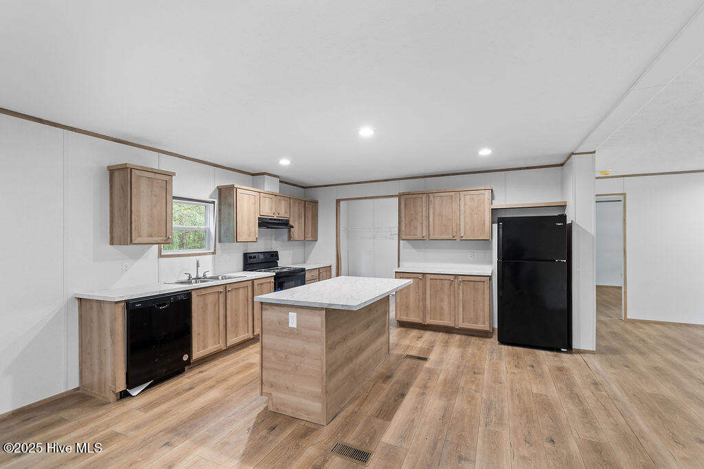 100531173 | Photo 11