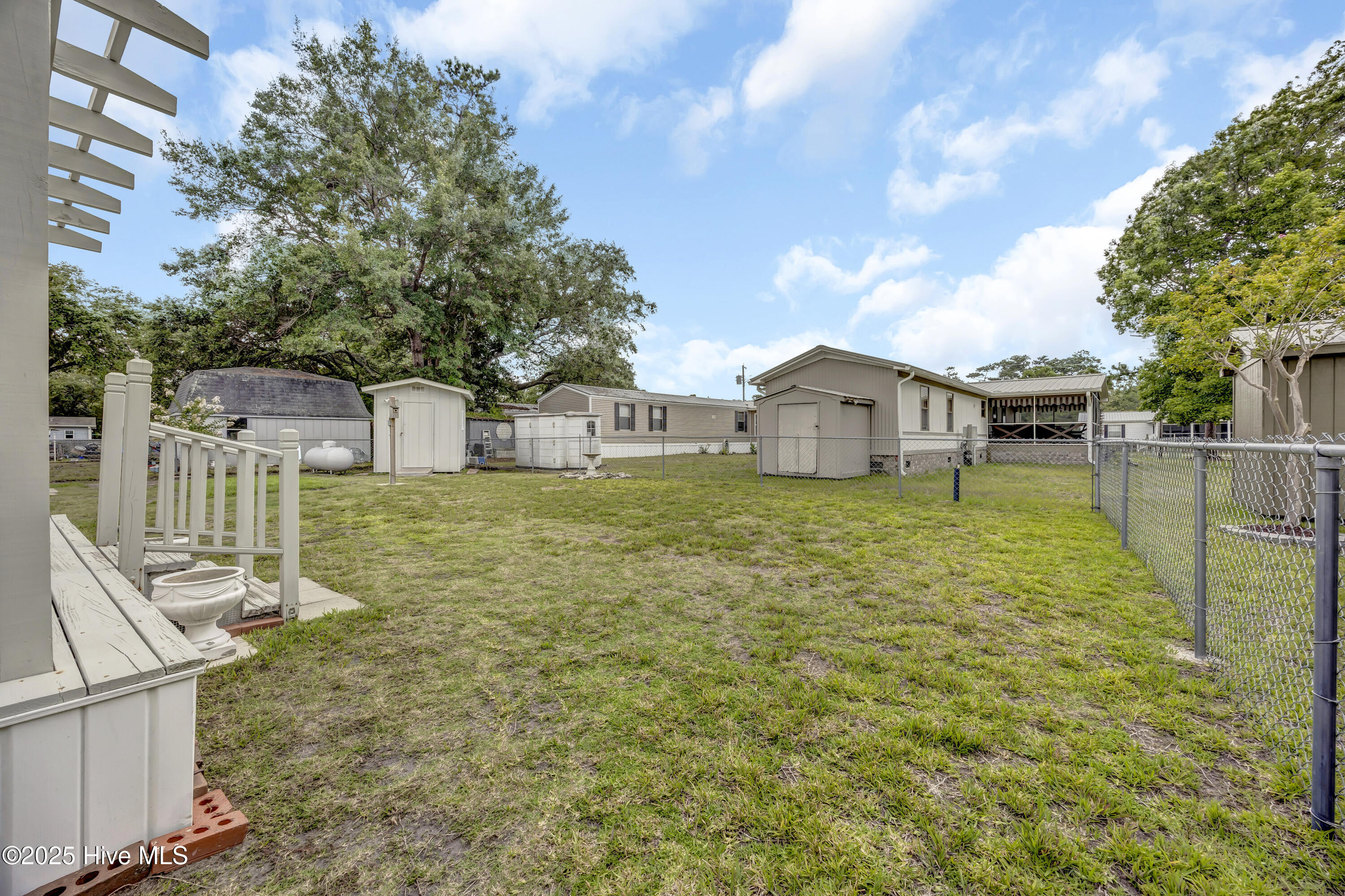 100520708 | Photo 23