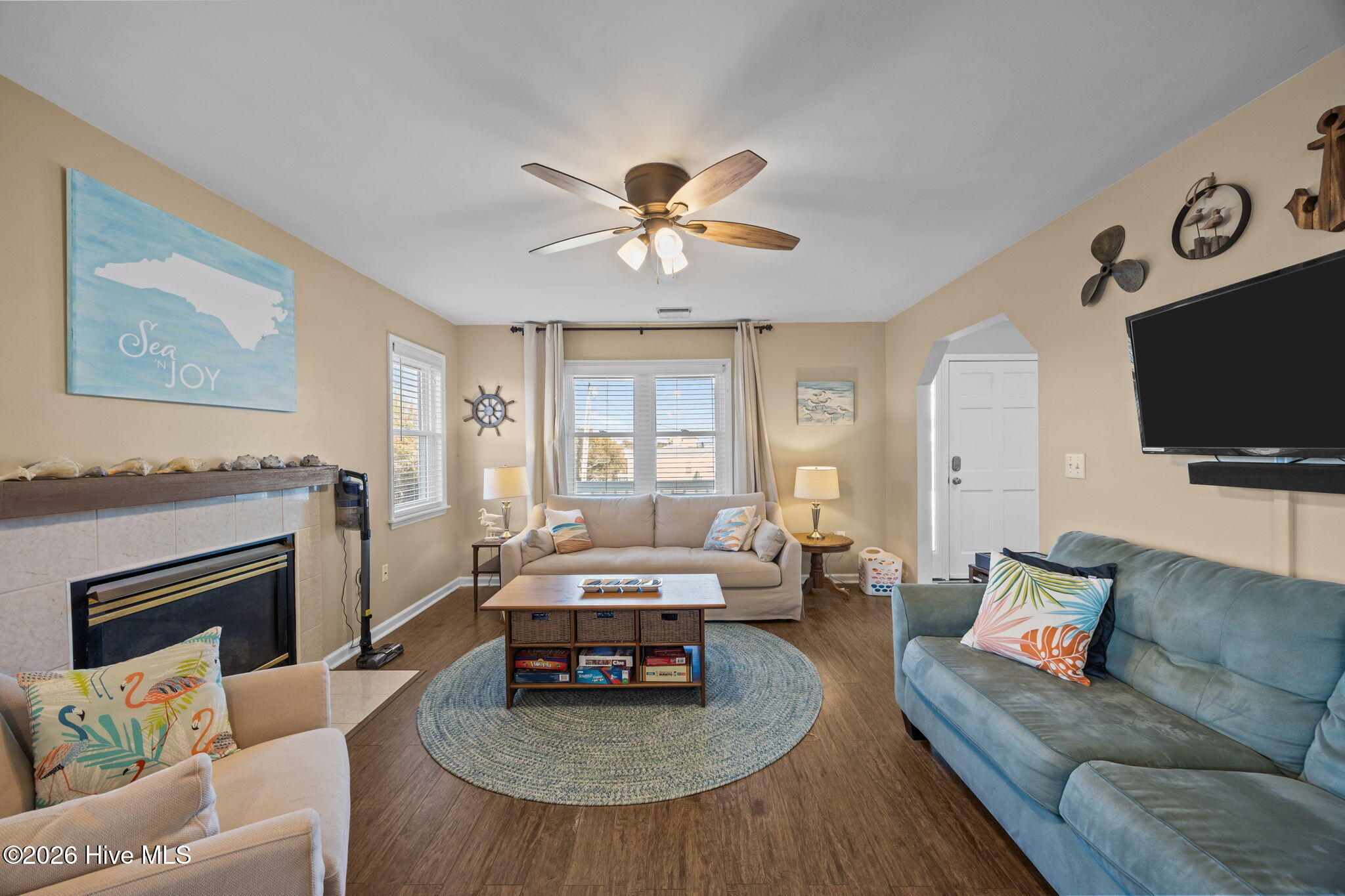 100553918 | Photo 10