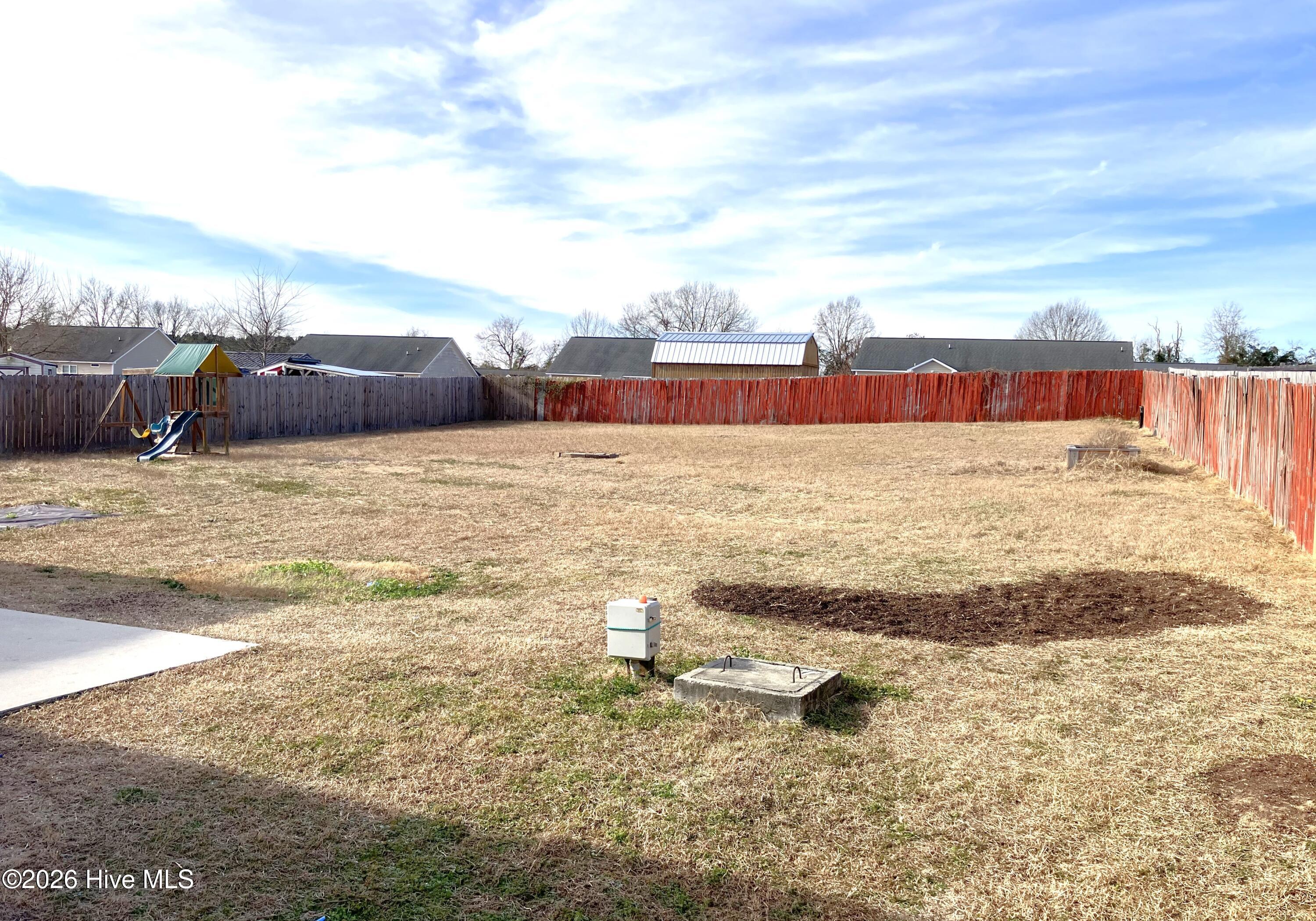 100550240 | Photo 32