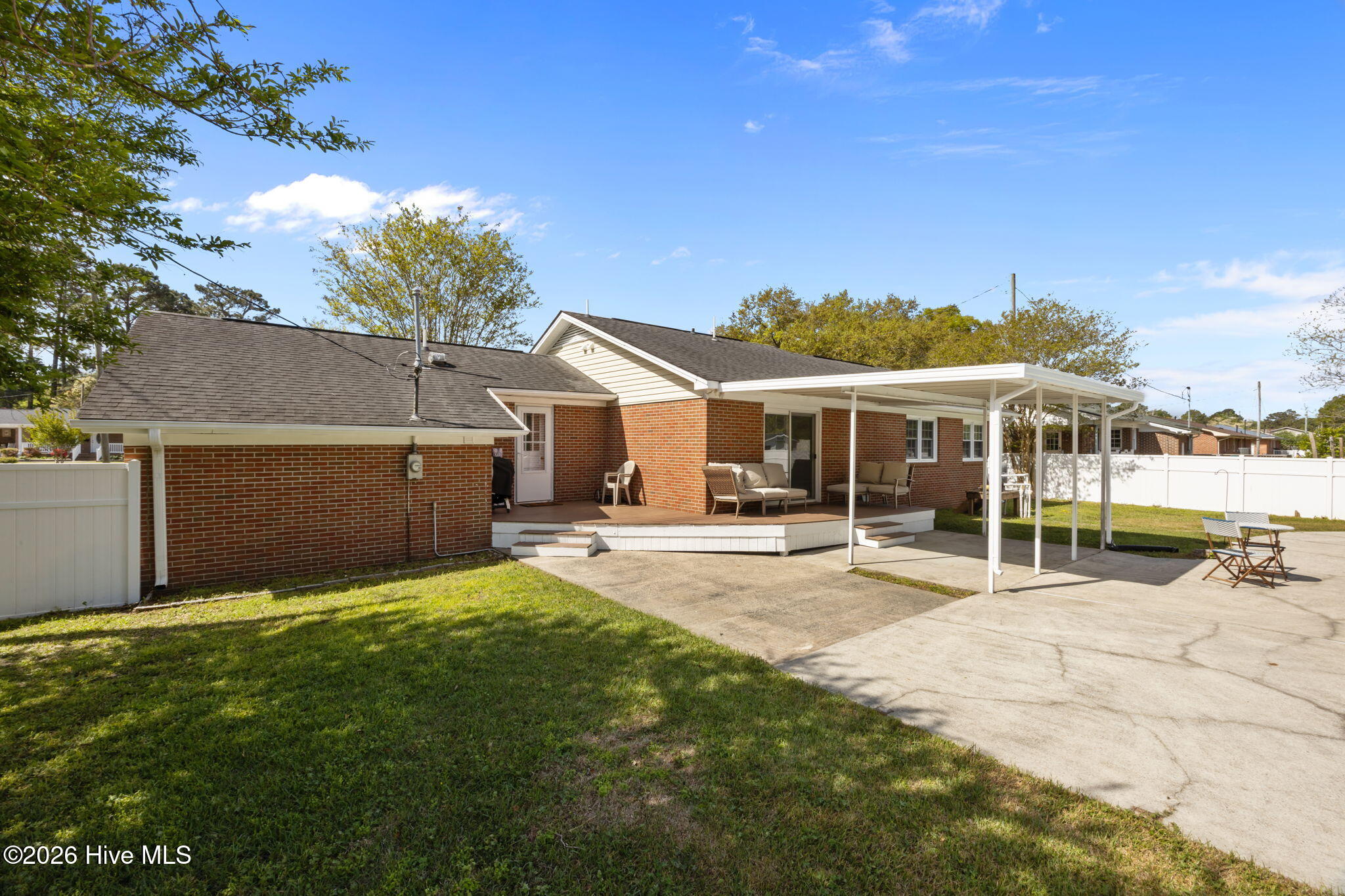 42-web-or-mls-0C0A8462