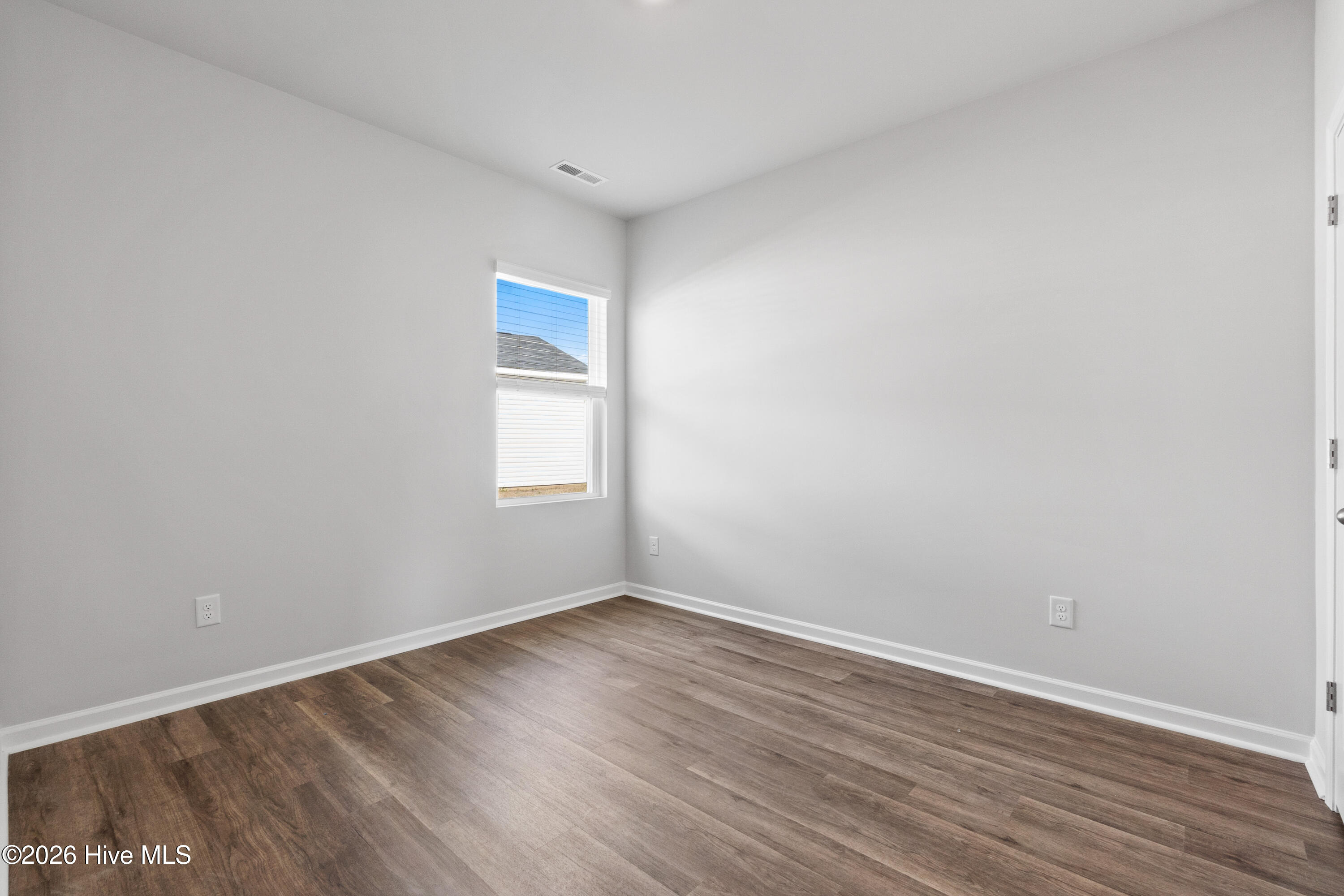 Photo of similar home.