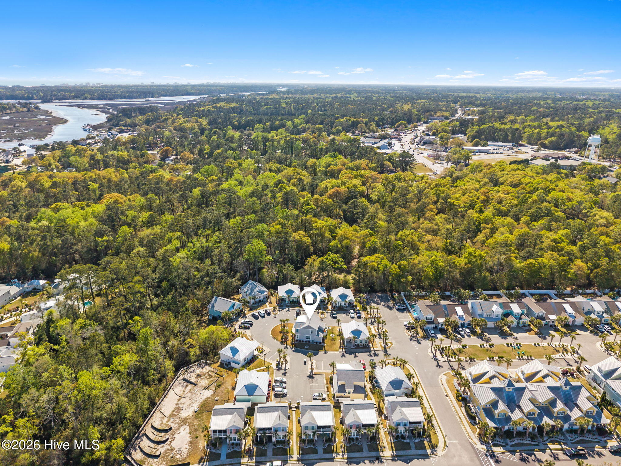 100564957 | Photo 47