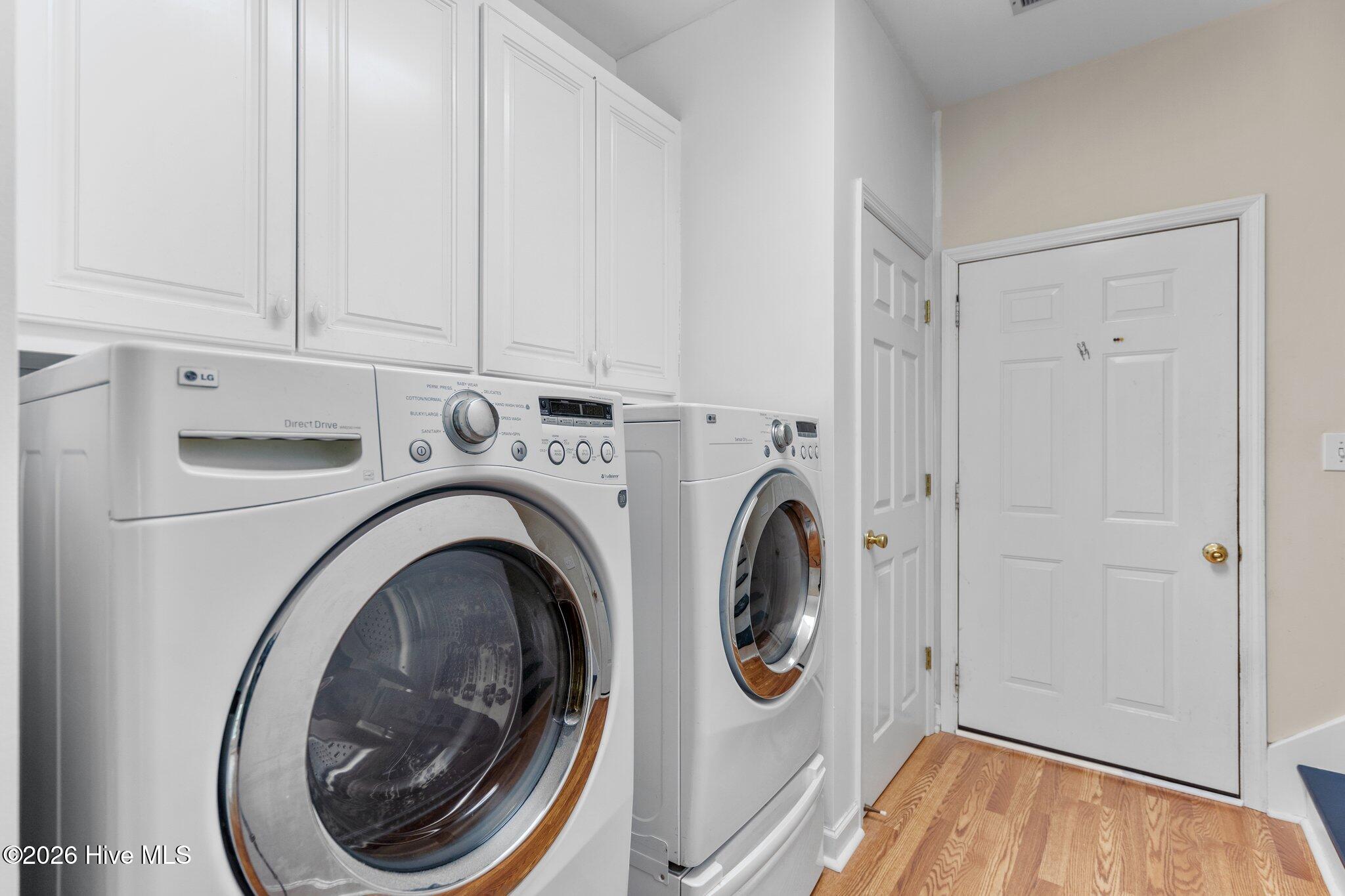 100570682 | Photo 17