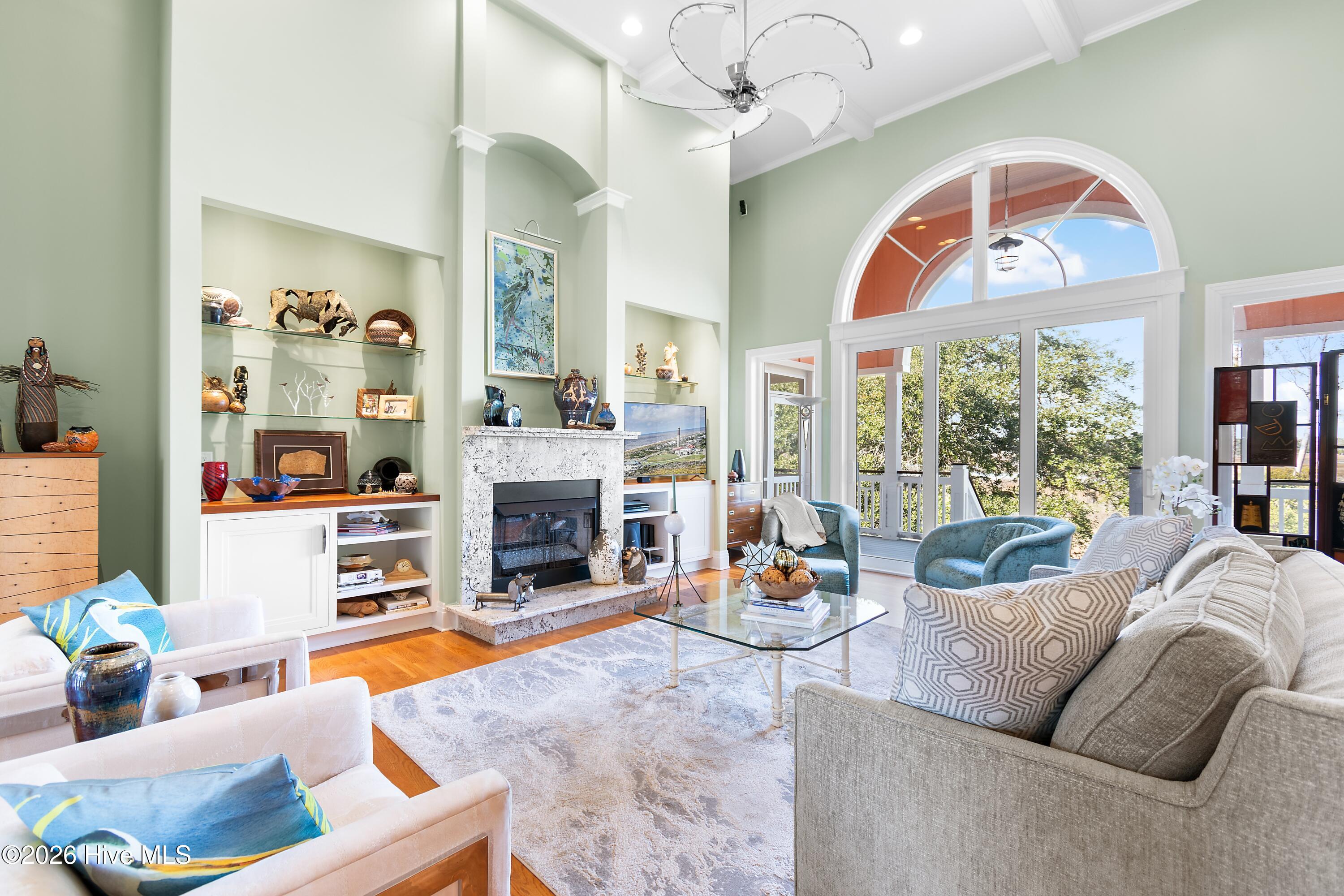 100549658 | Photo 11