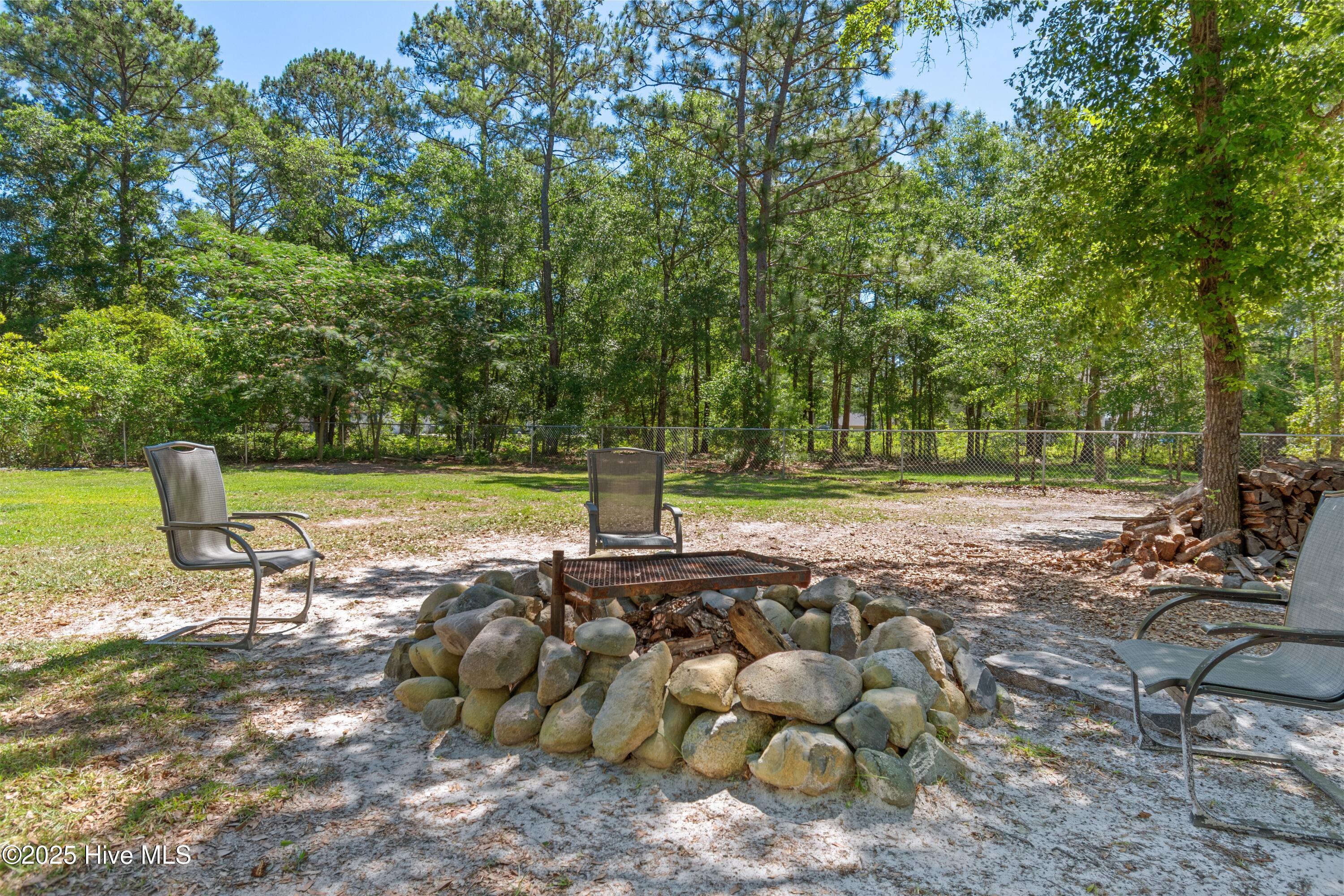 100509248 | Photo 38