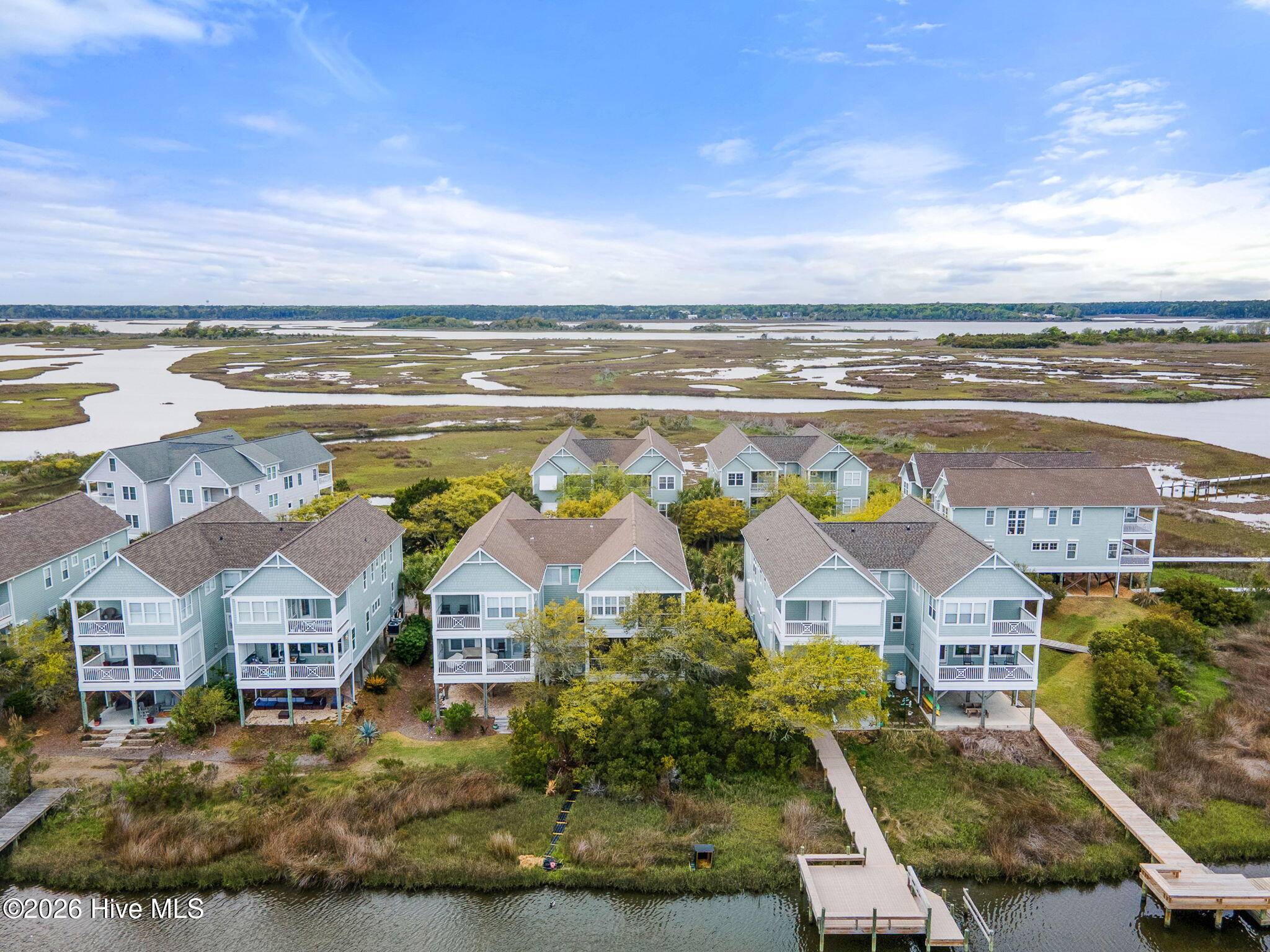 100566136 | Photo 91