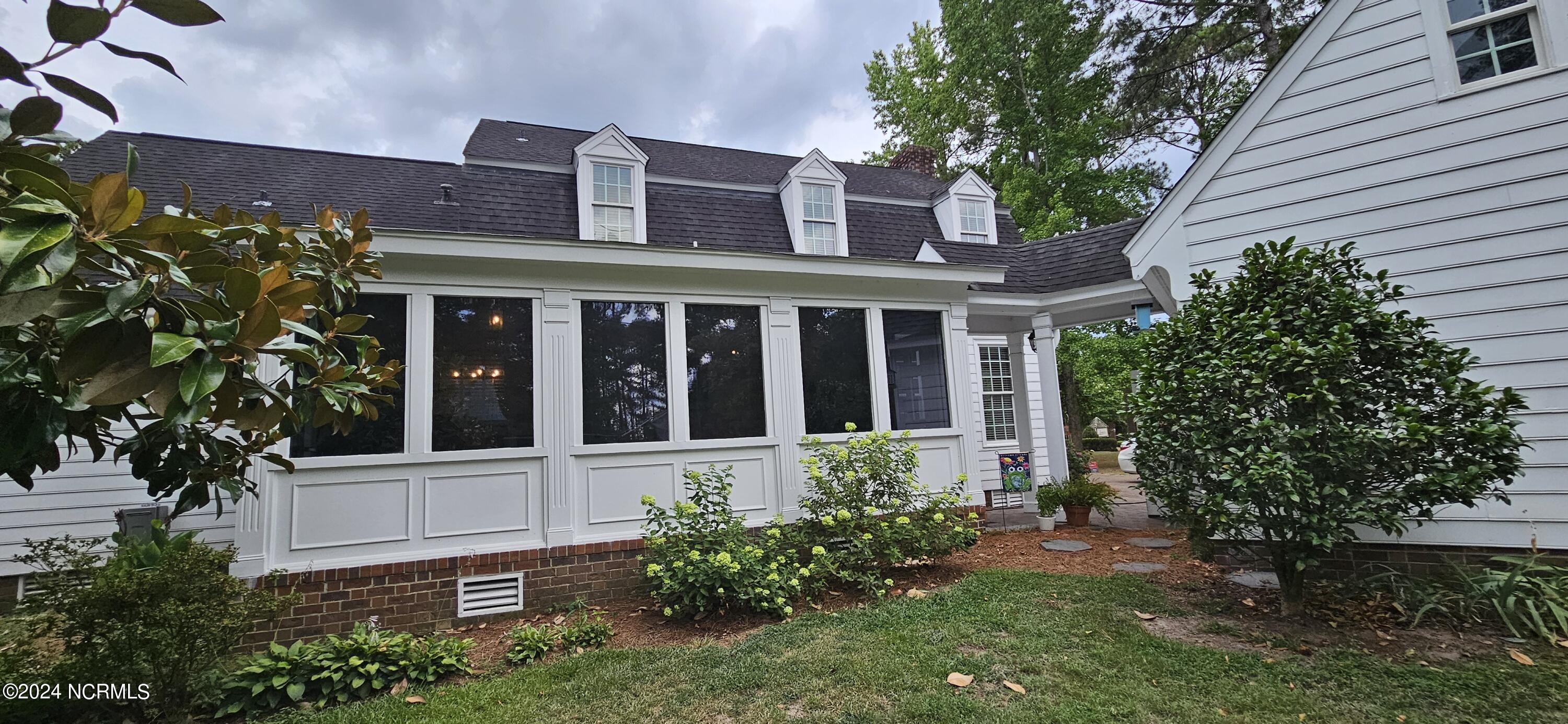 5th image of 110 Foxcroft Dr, Clinton, NC 28328 | MLS# 100595044