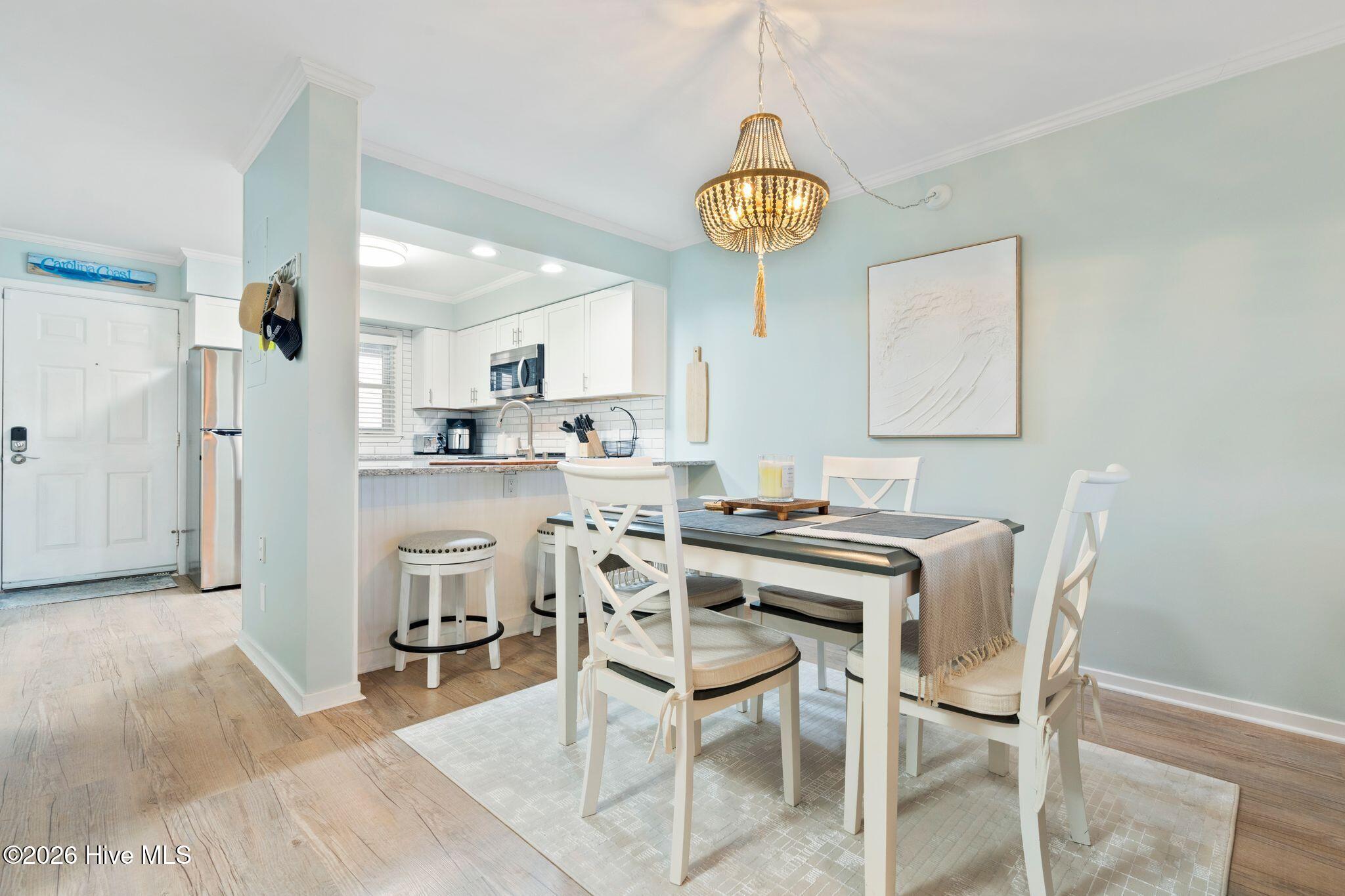 100554597 | Photo 16