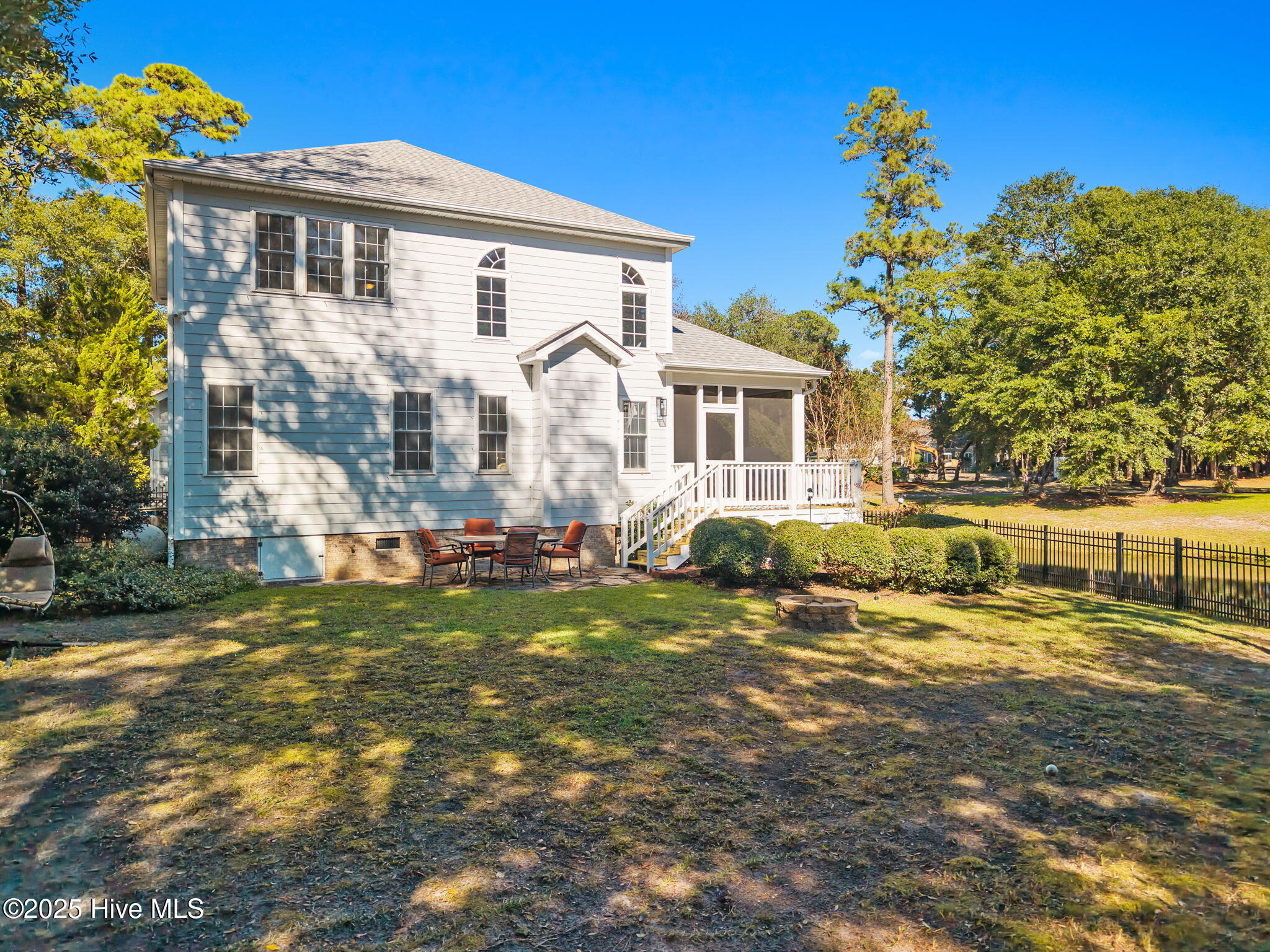 100537506 | Photo 60