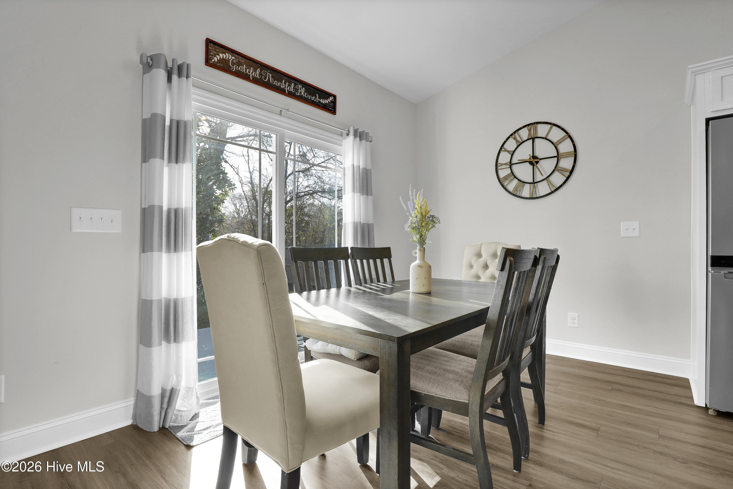 100565079 | Photo 26