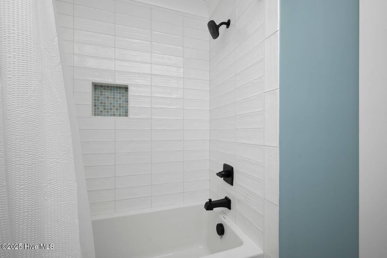 100527522 | Photo 56