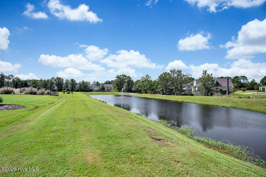 100561587 | Photo 57