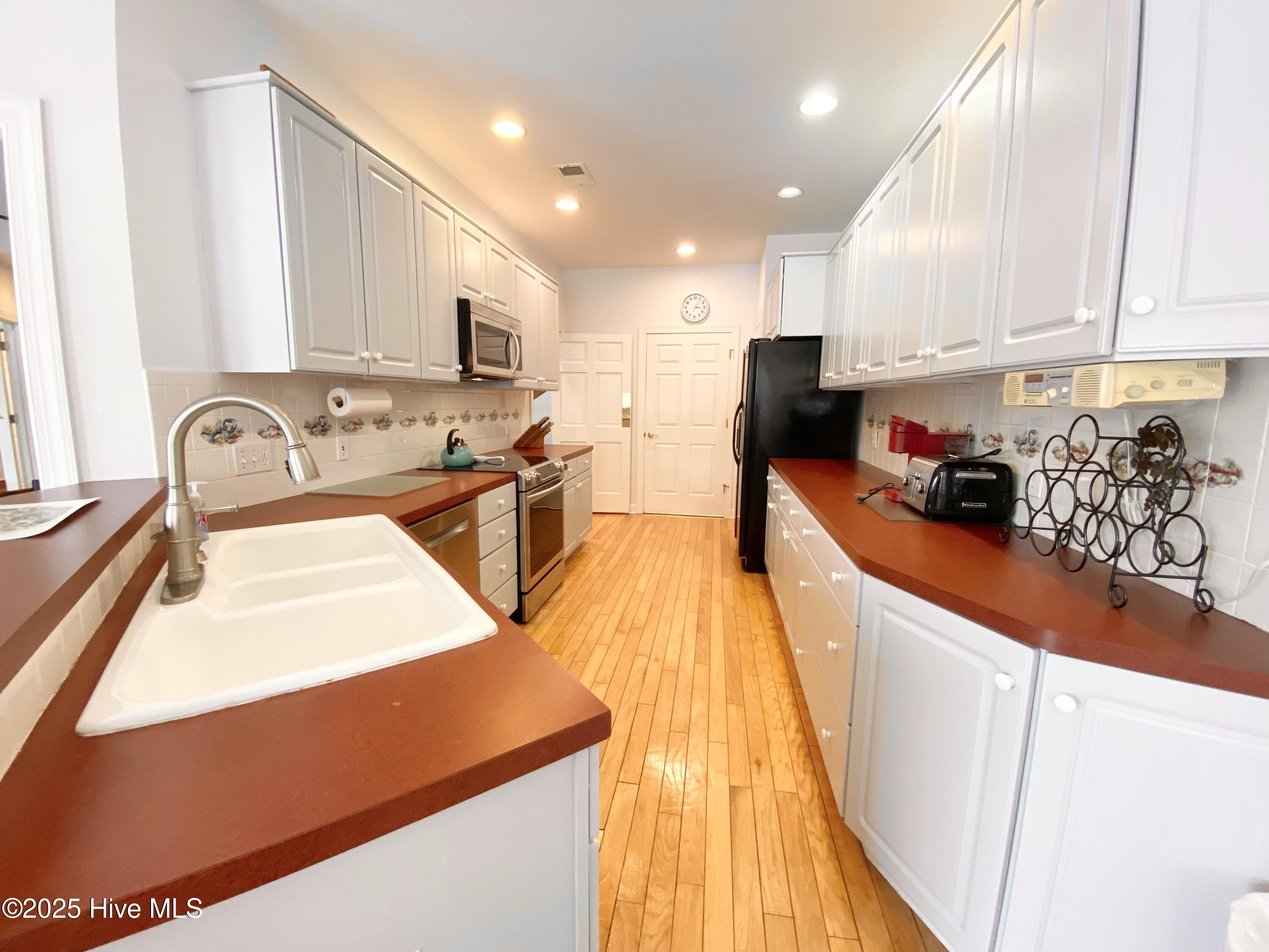 100552494 | Photo 14