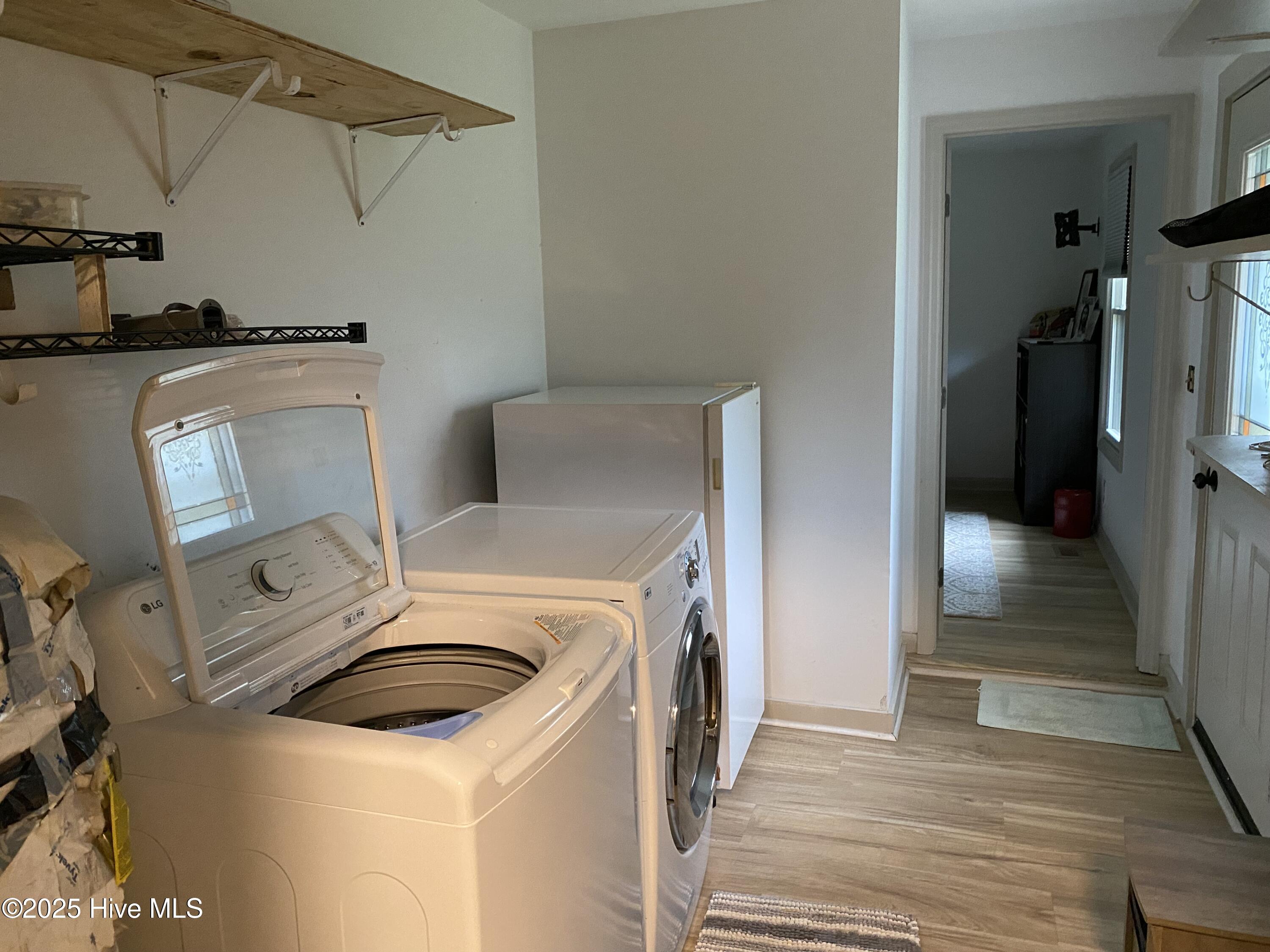 100533664 | Photo 11