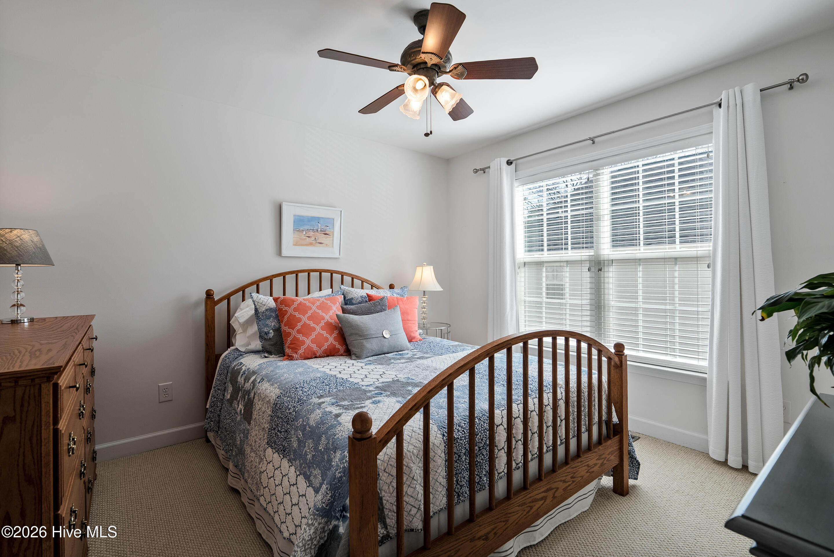 100559044 | Photo 30