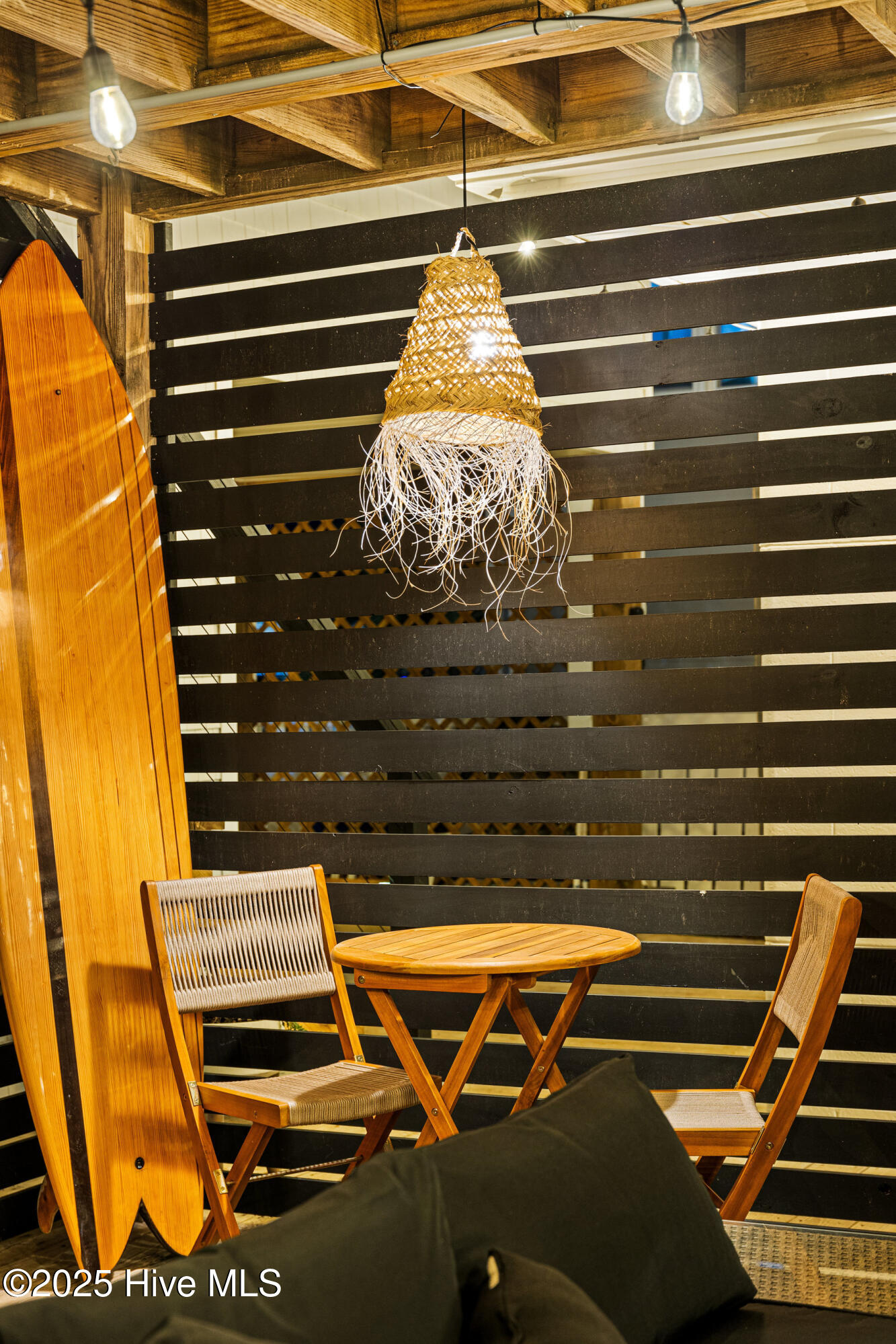 100540595 | Photo 56