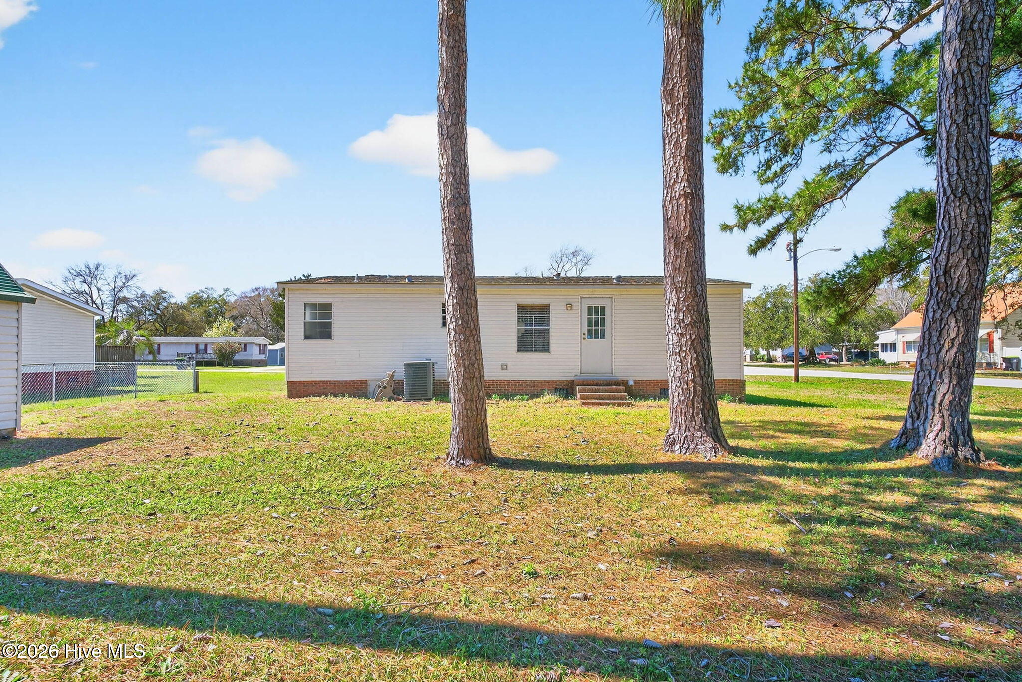 100561384 | Photo 27