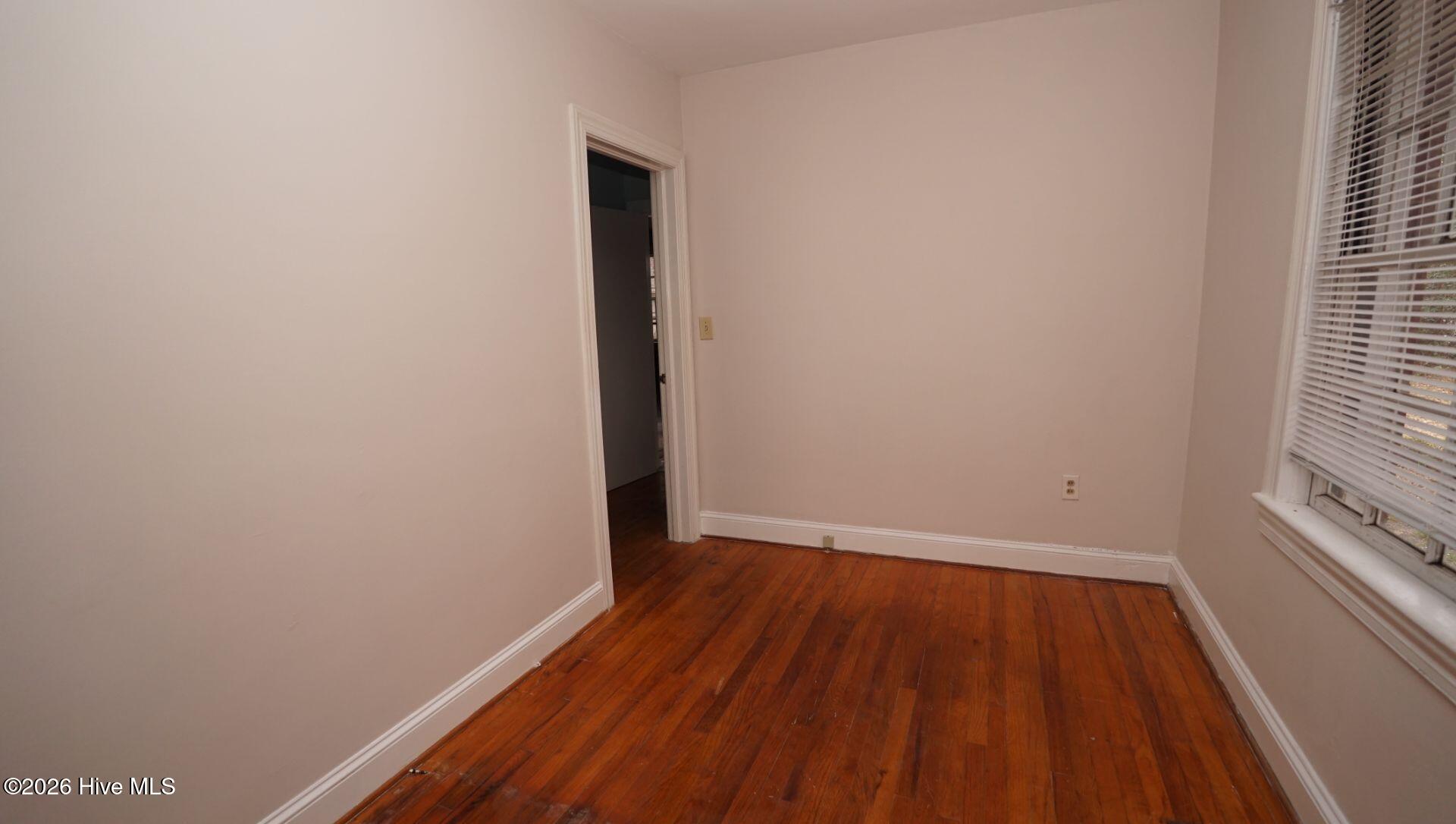 100547653 | Photo 16