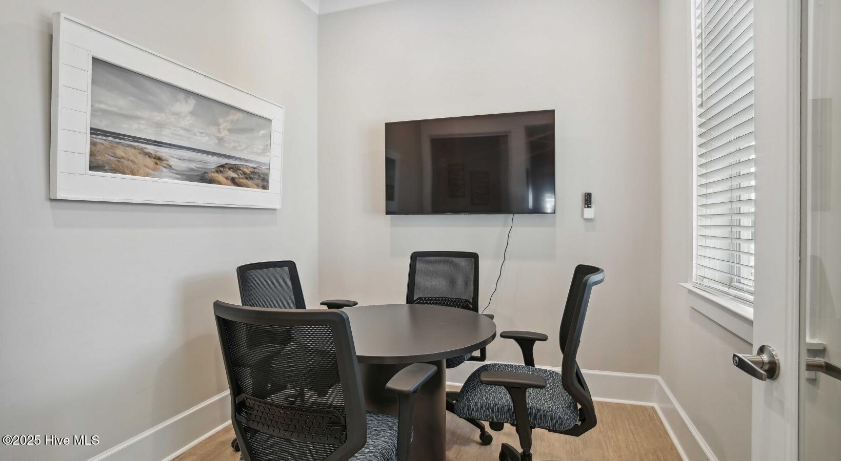 100484531 | Photo 13