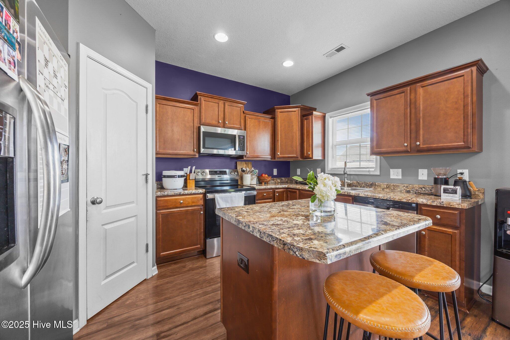 100555918 | Photo 16