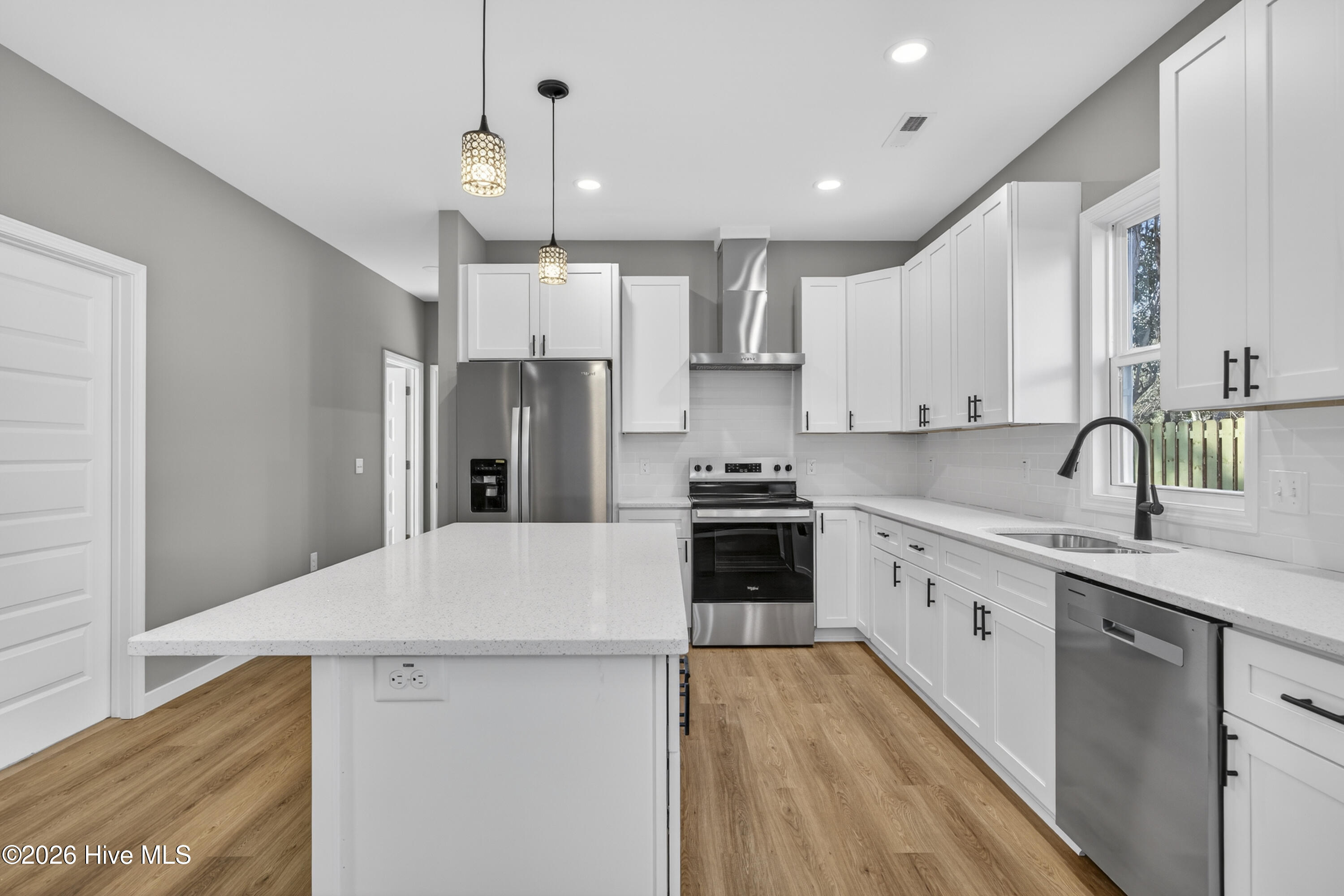 100550006 | Photo 14