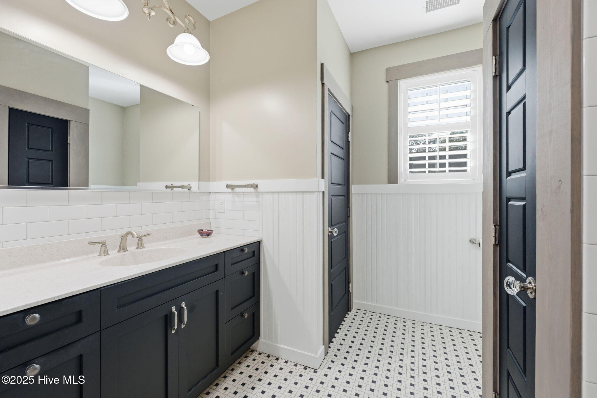 100535585 | Photo 114