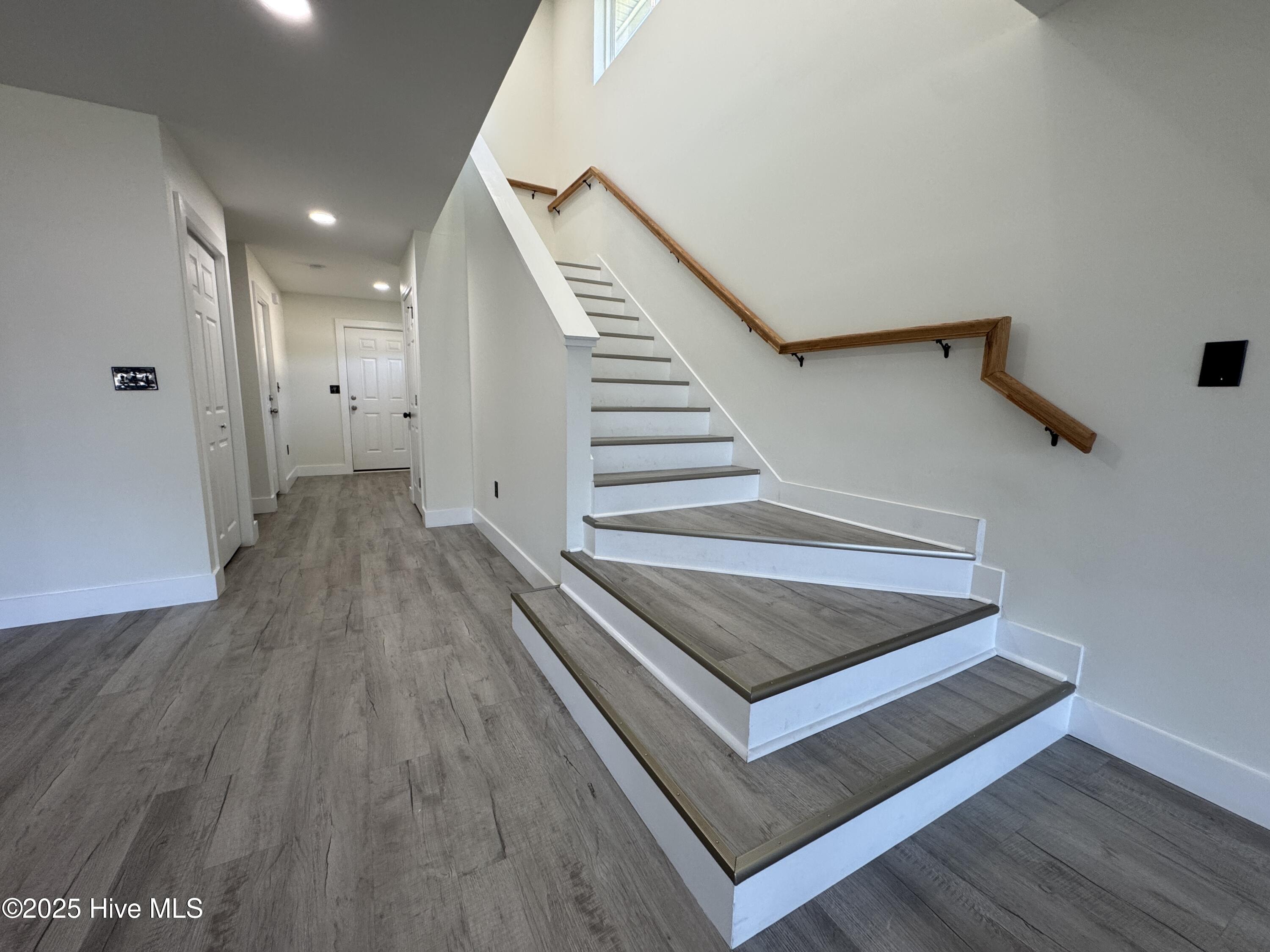 100539519 | Photo 11