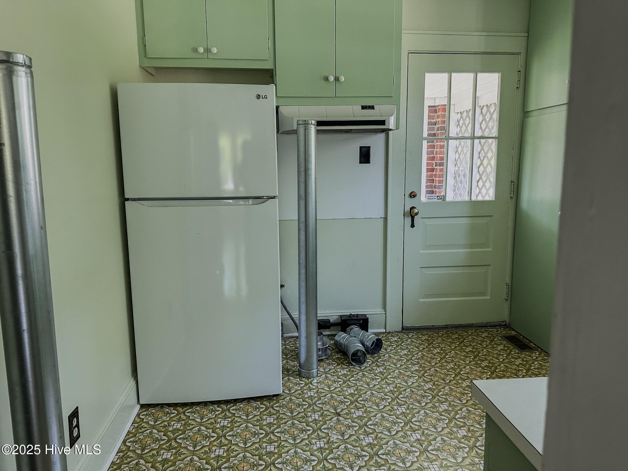 100515338 | Photo 12