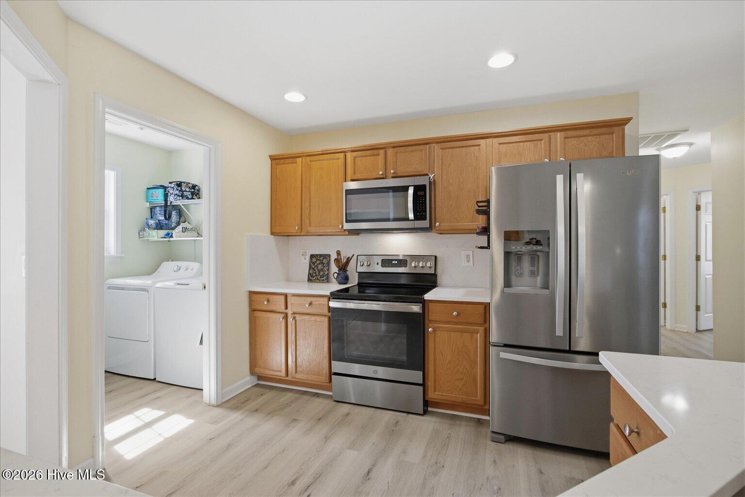 100558817 | Photo 17