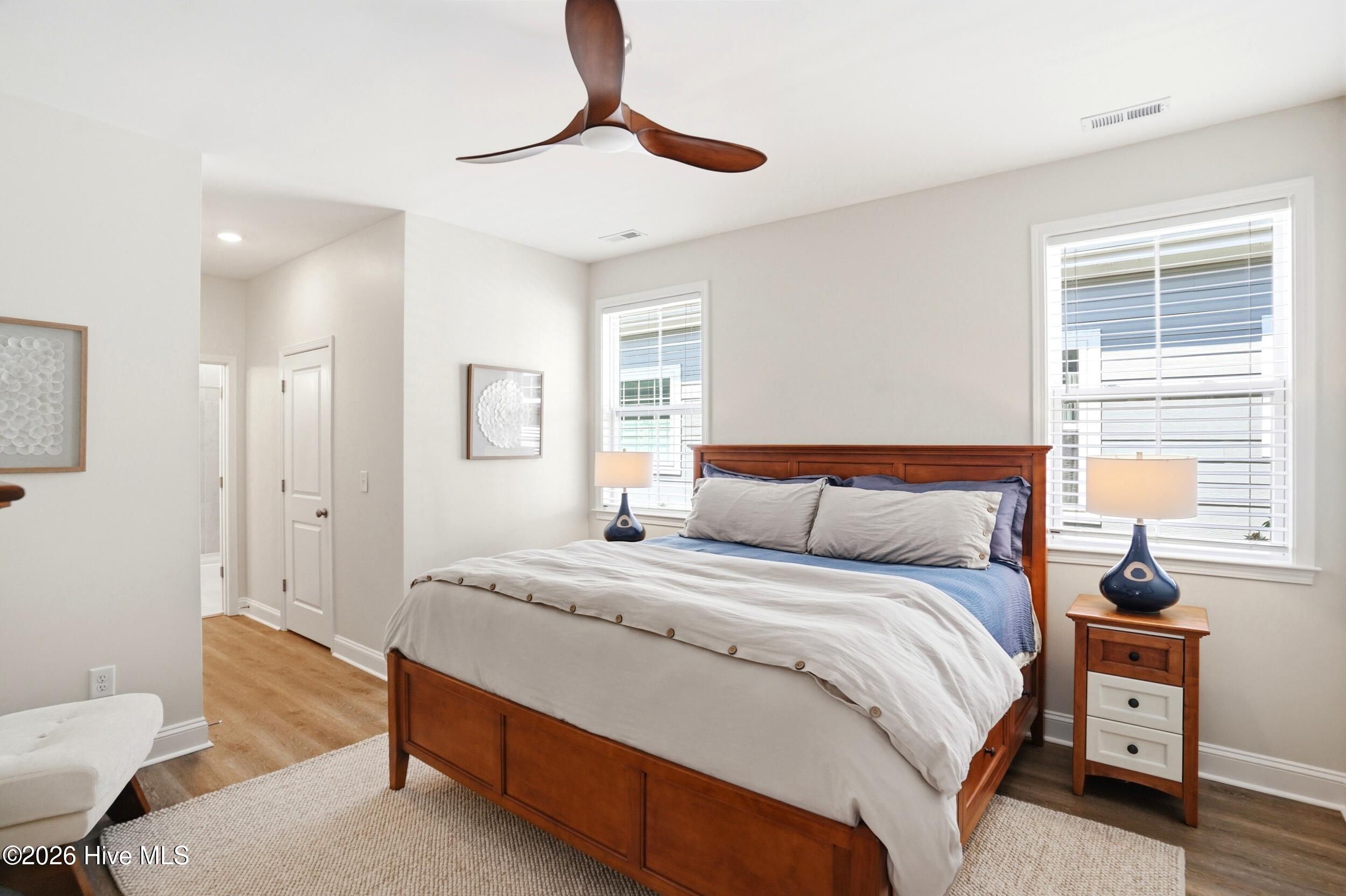 100569050 | Photo 39