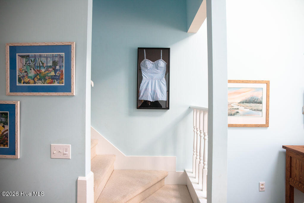 100557478 | Photo 28