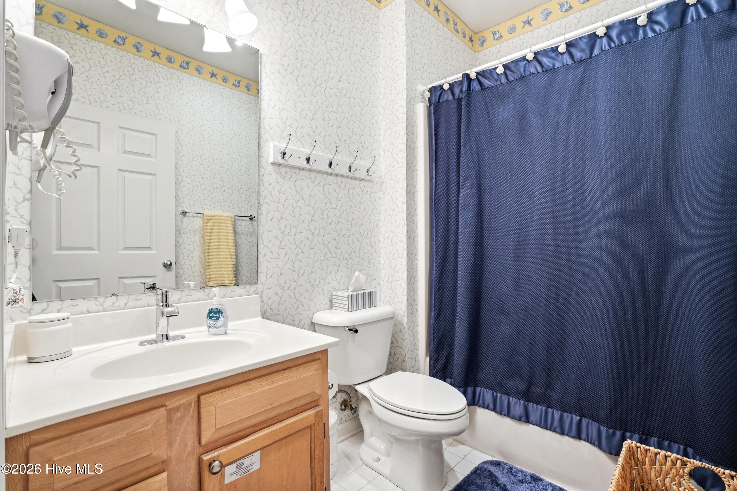 100561892 | Photo 47