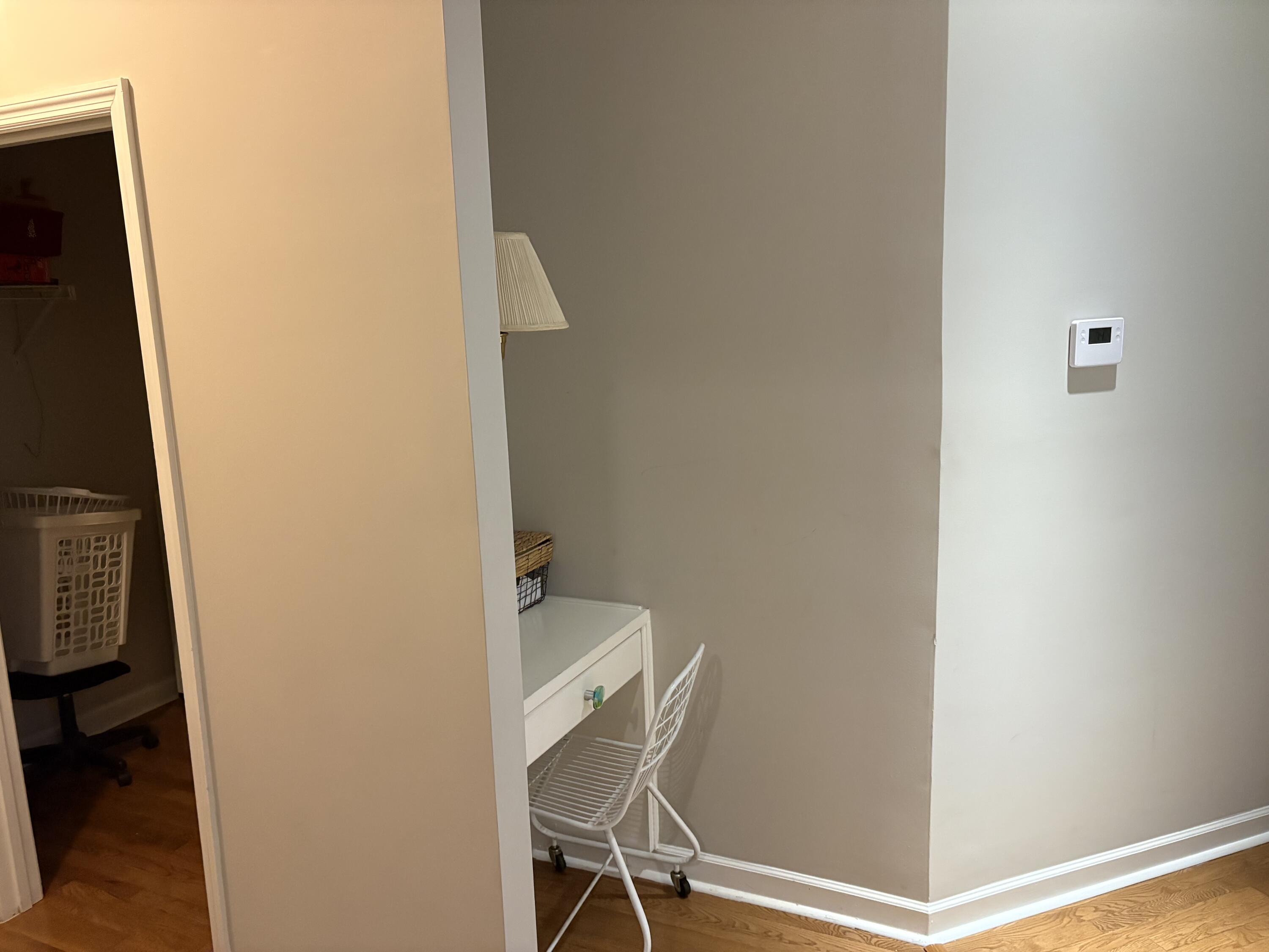 Desk Area / Coffee Shop