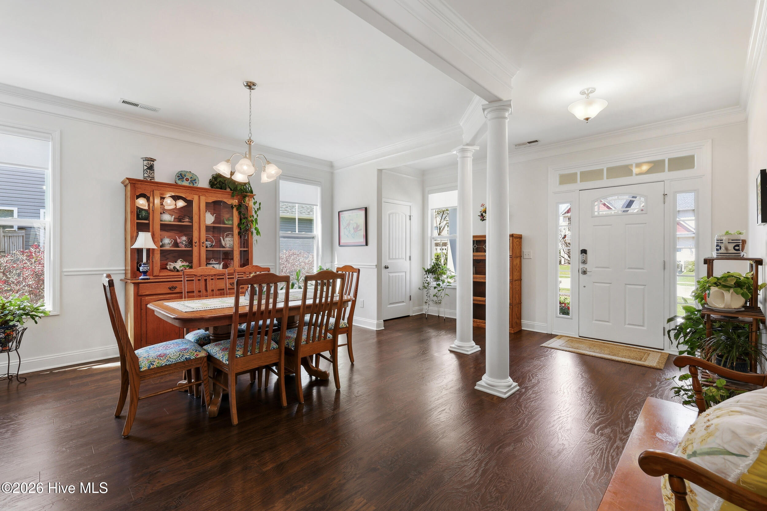 100565856 | Photo 16