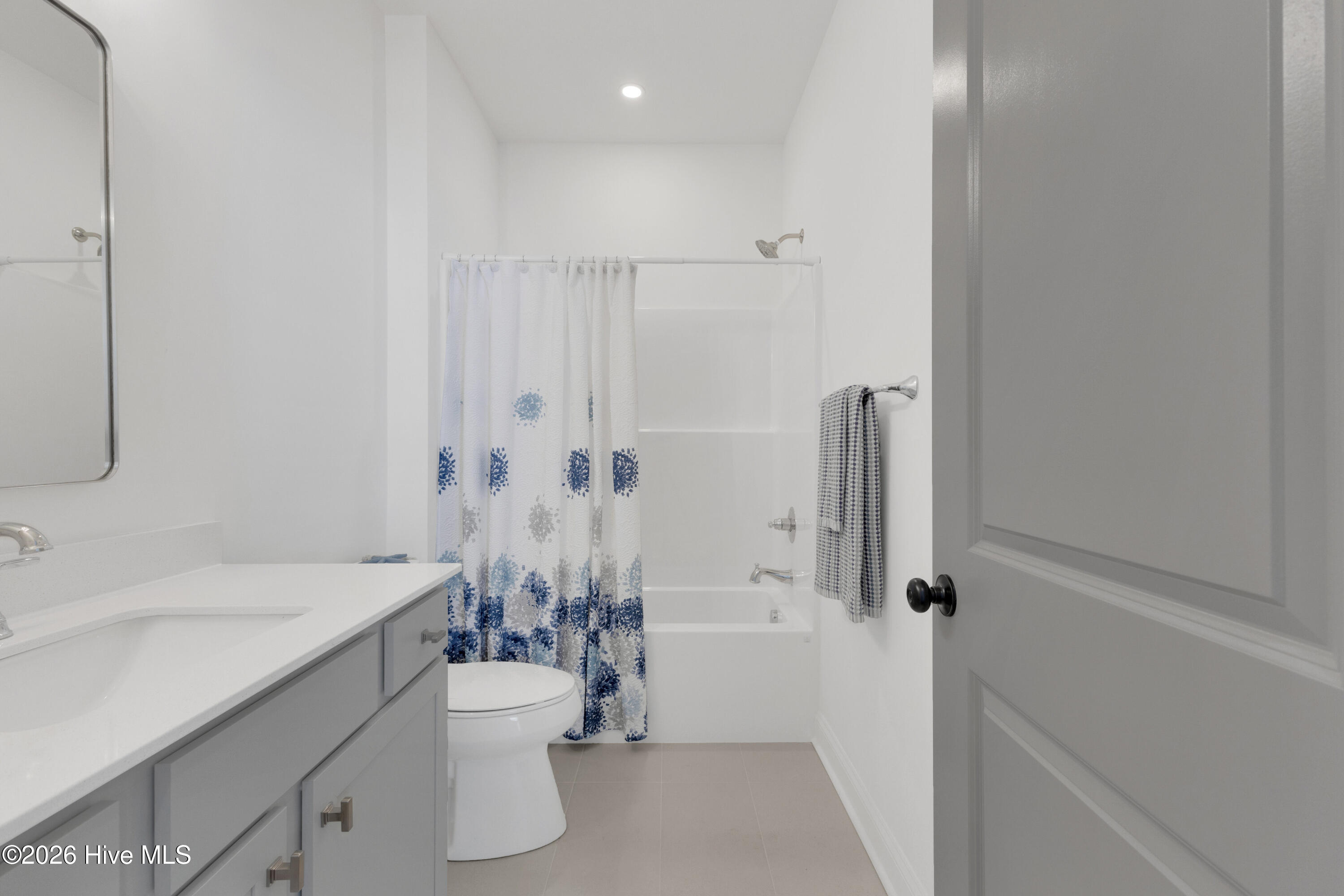 100566807 | Photo 29