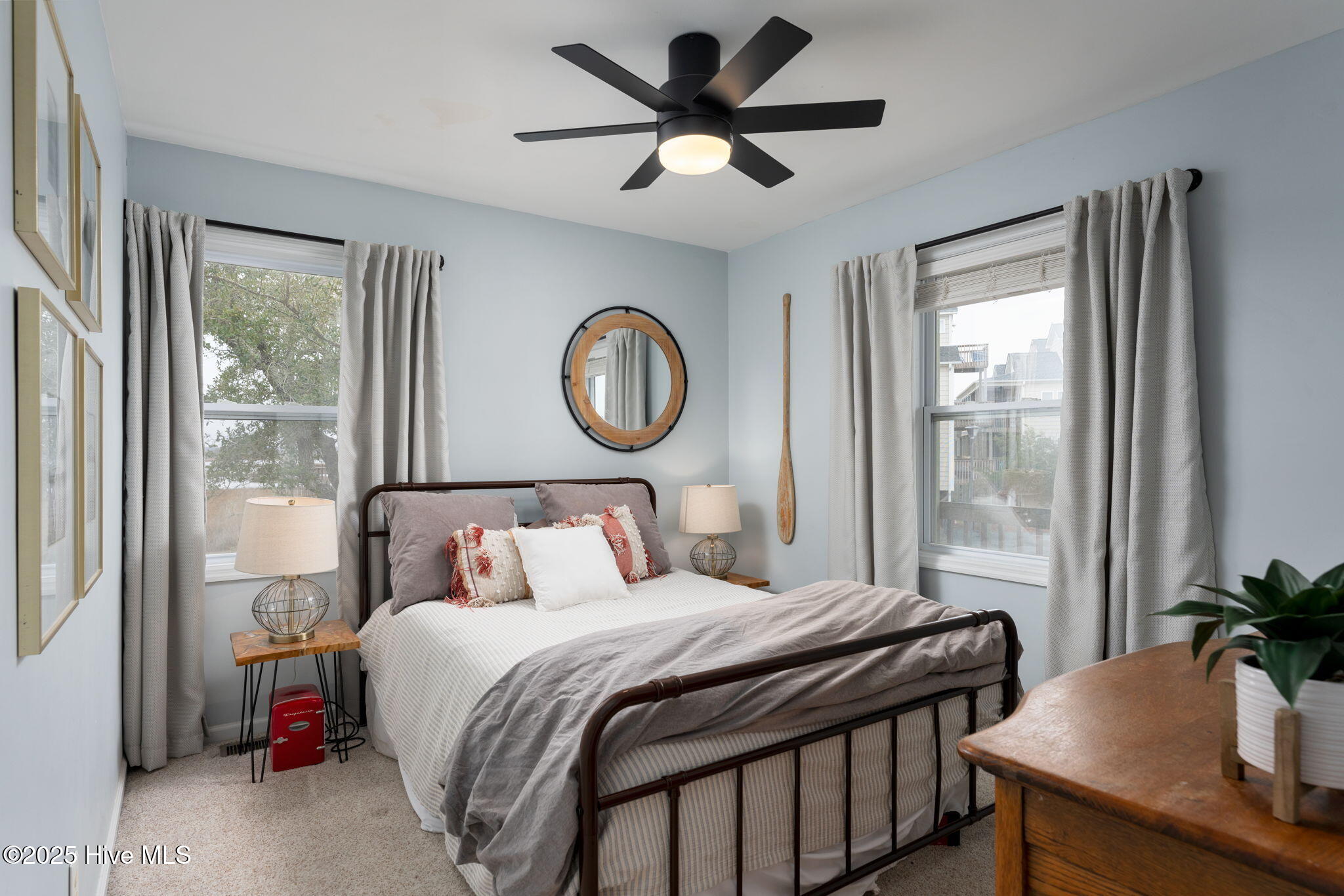 100488869 | Photo 32