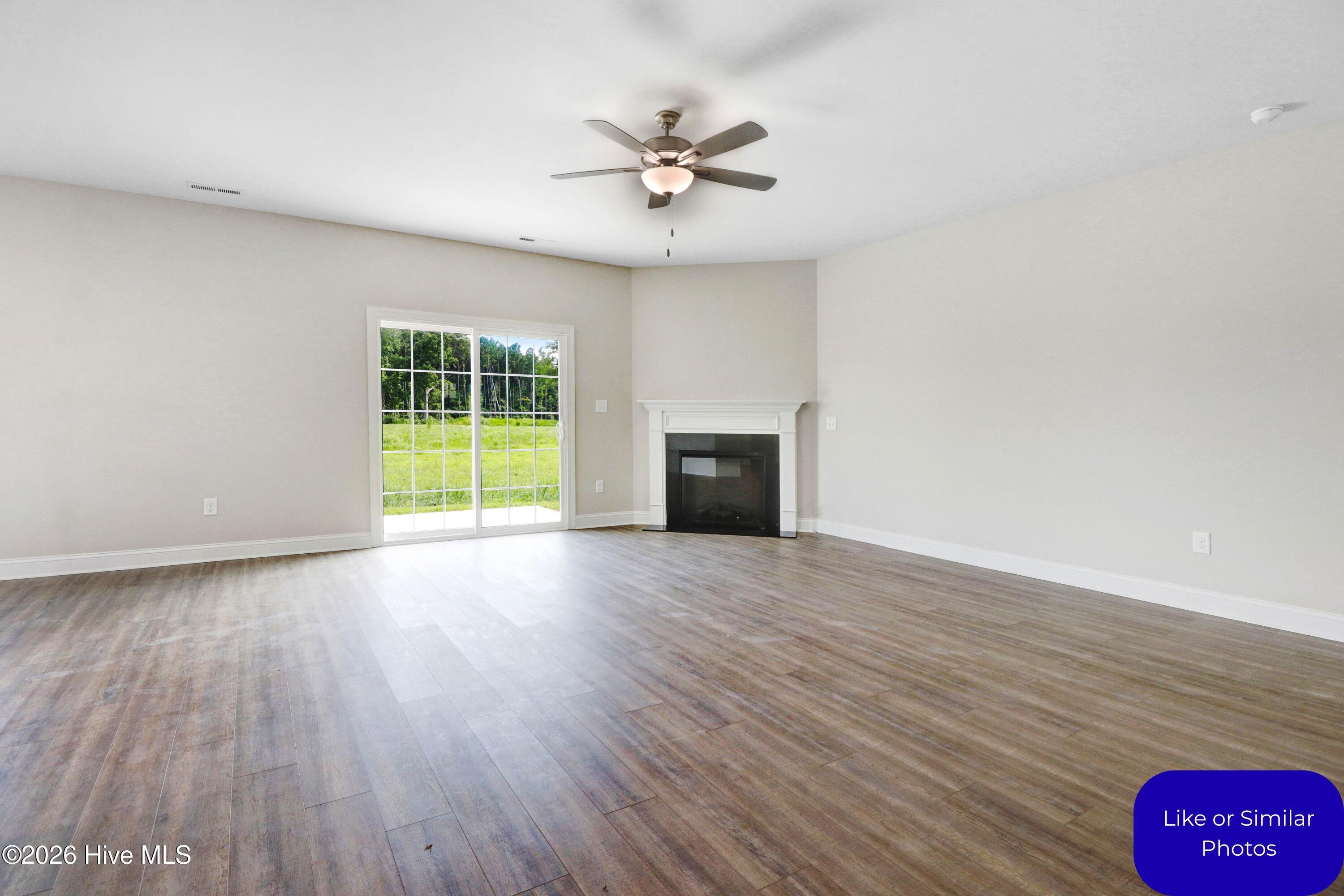 100570212 | Photo 10