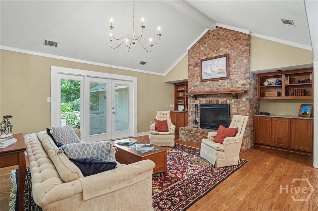 4 Willoughby Lane