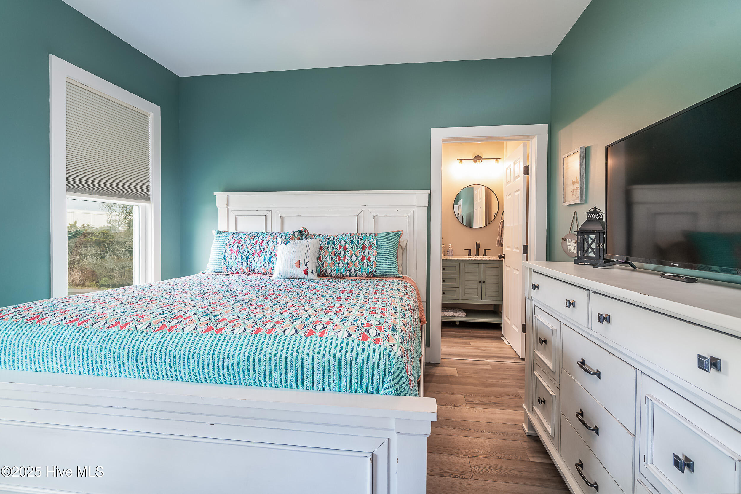 100524208 | Photo 18