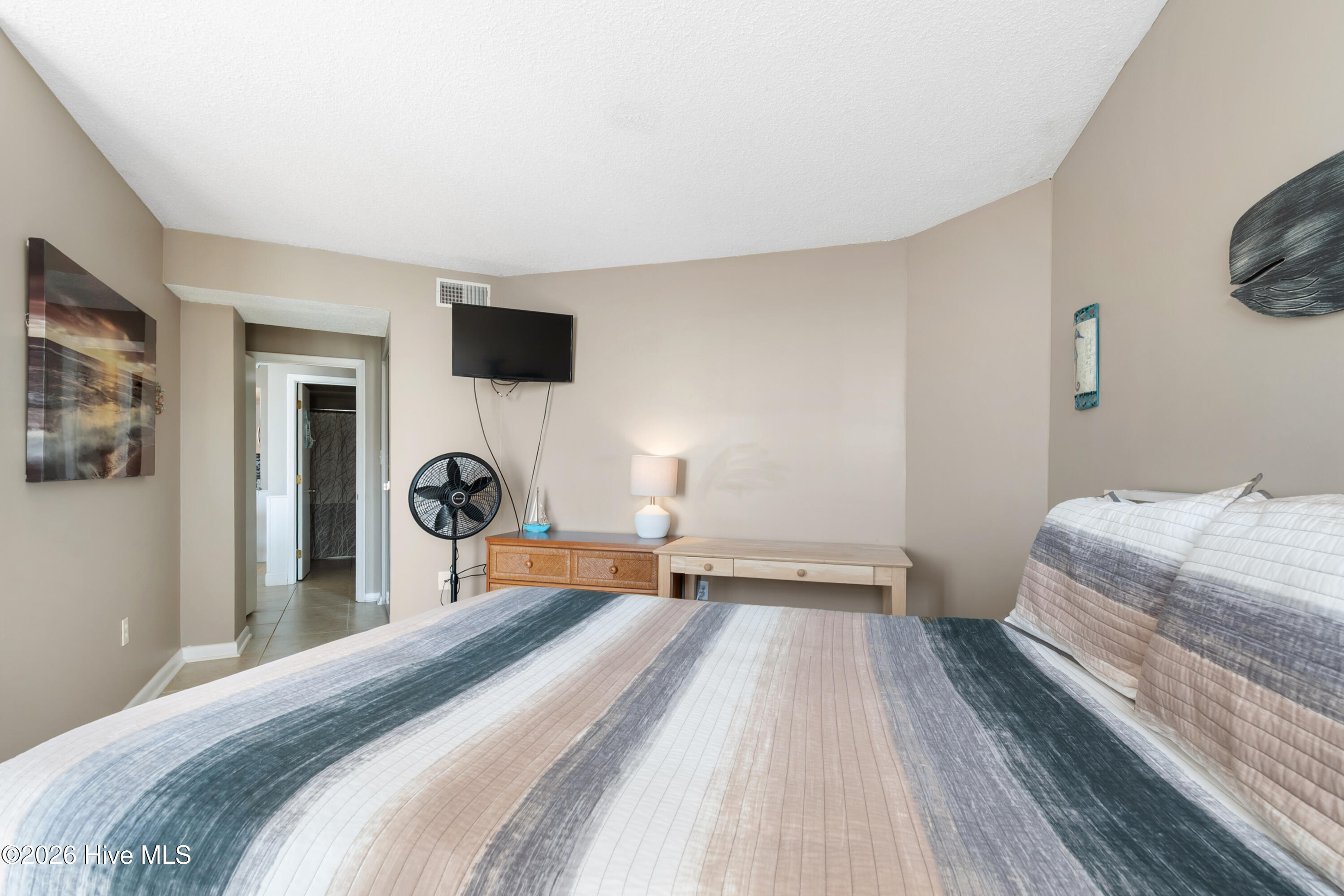 100567551 | Photo 11