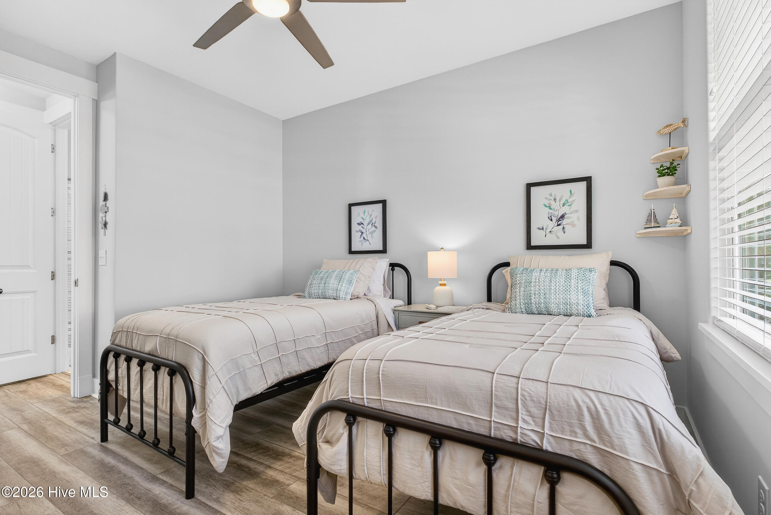 100559730 | Photo 39