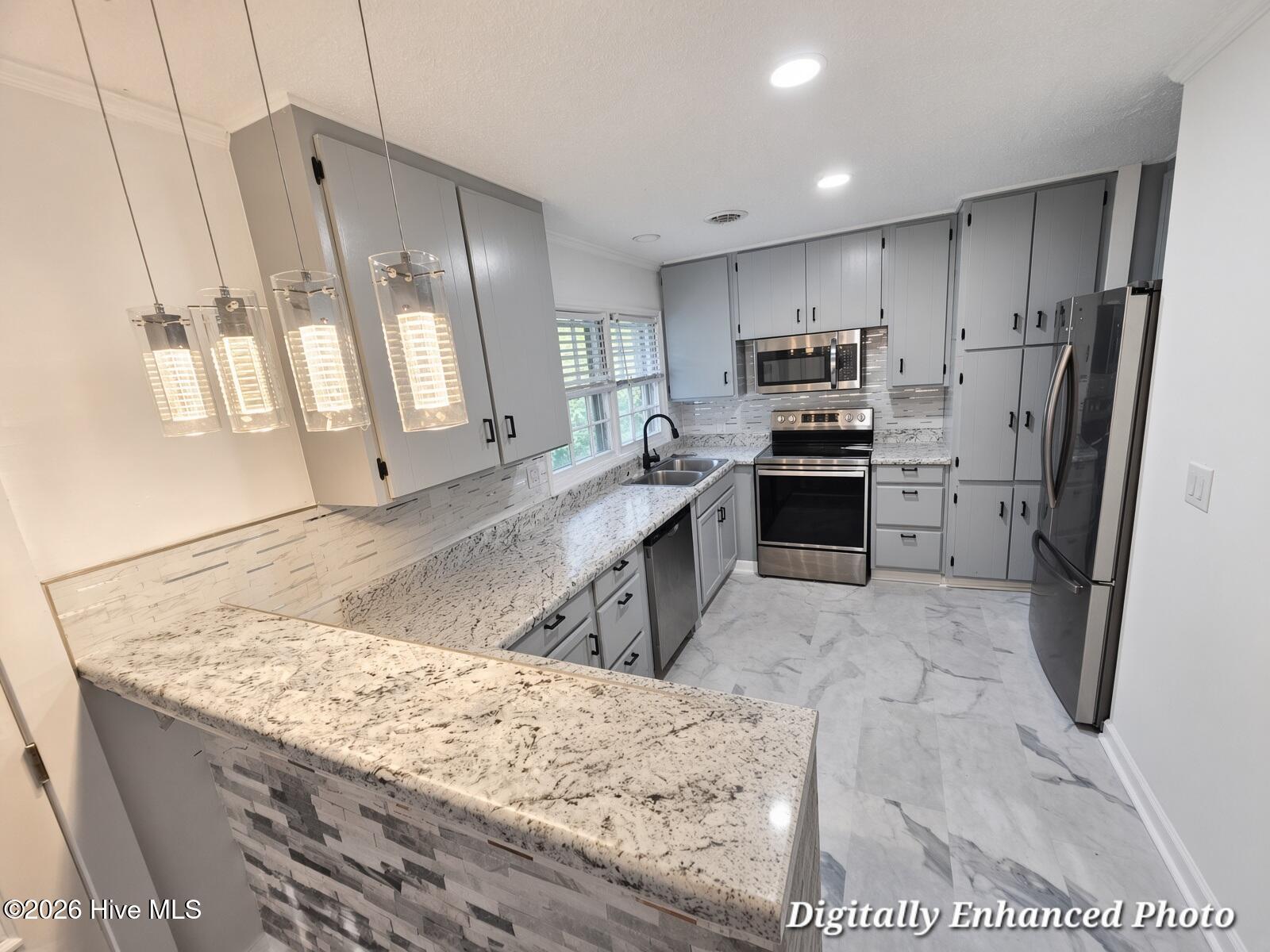 13 Collins Drive,Midway Park