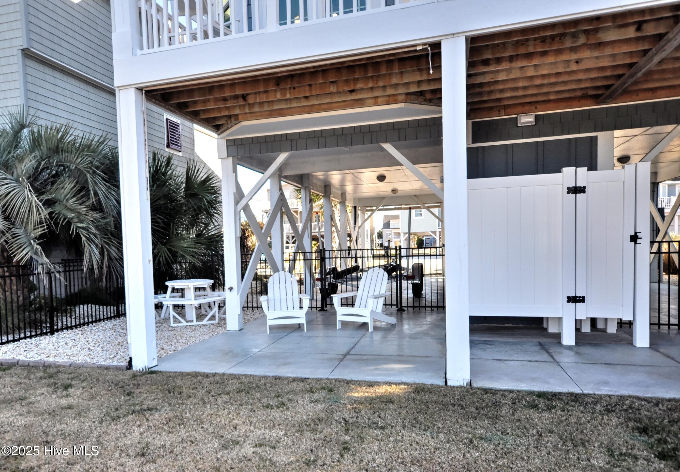 100546386 | Photo 37