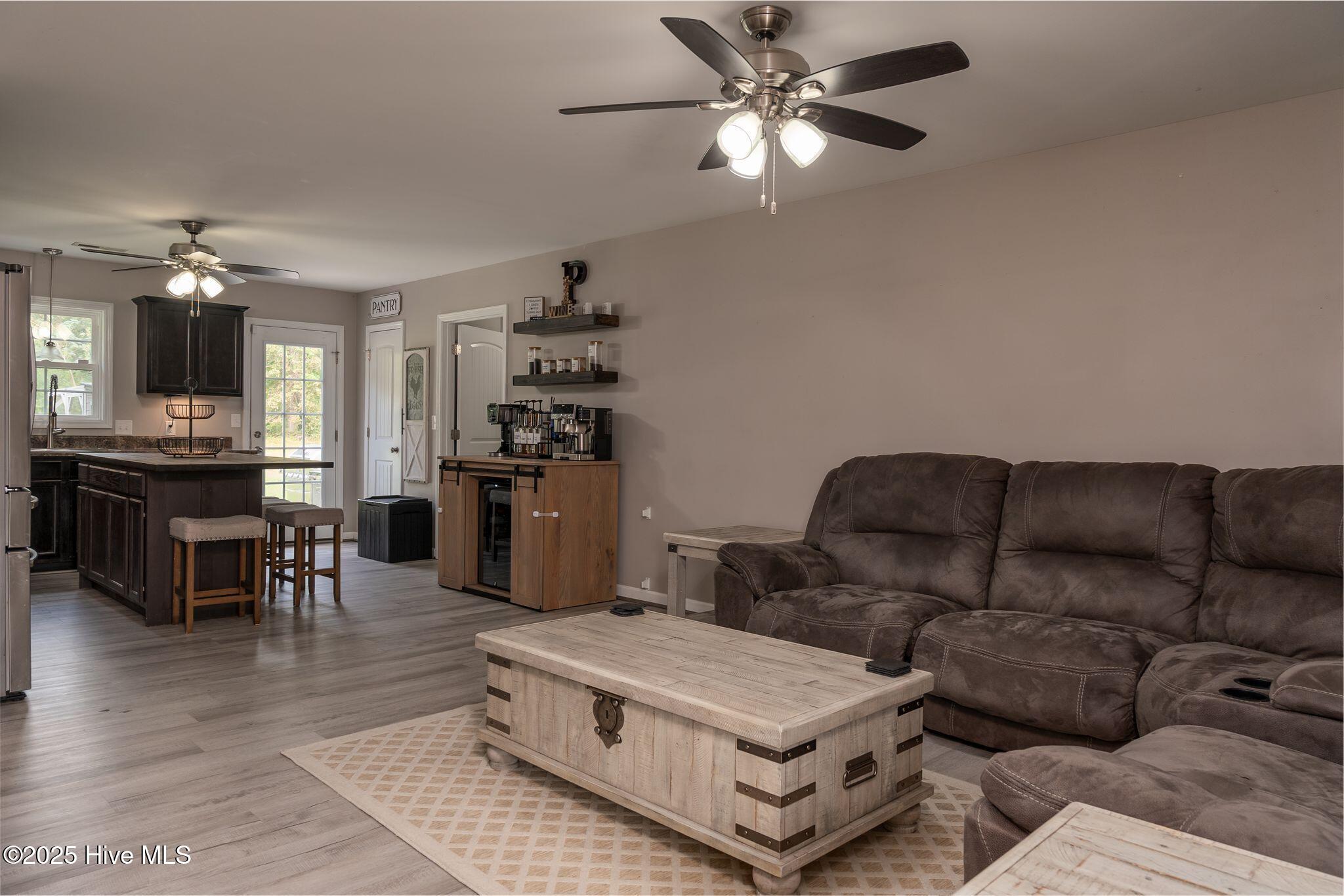 117 Quail Hollow Drive, Jacksonville, NC 28540 – photo 3: 117 Quail Hollow-8