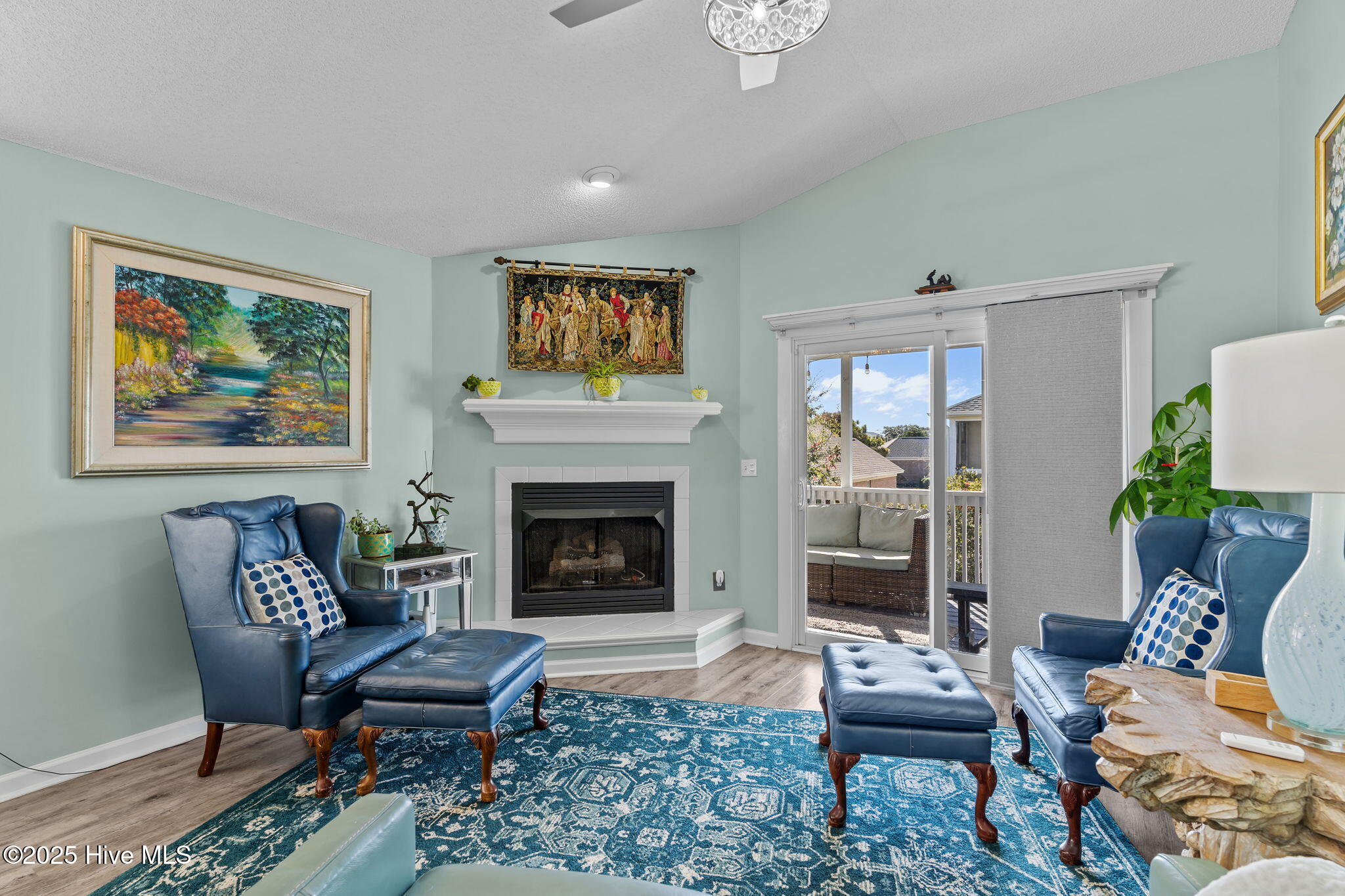 100543874 | Photo 17