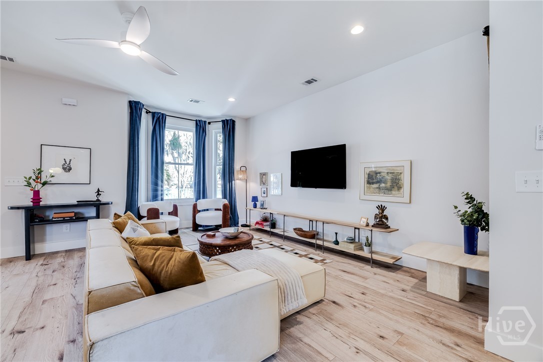Homes for sale in Savannah, GA | 1135 E Park Ave, Savannah, GA 31404 | MLS# SA349662